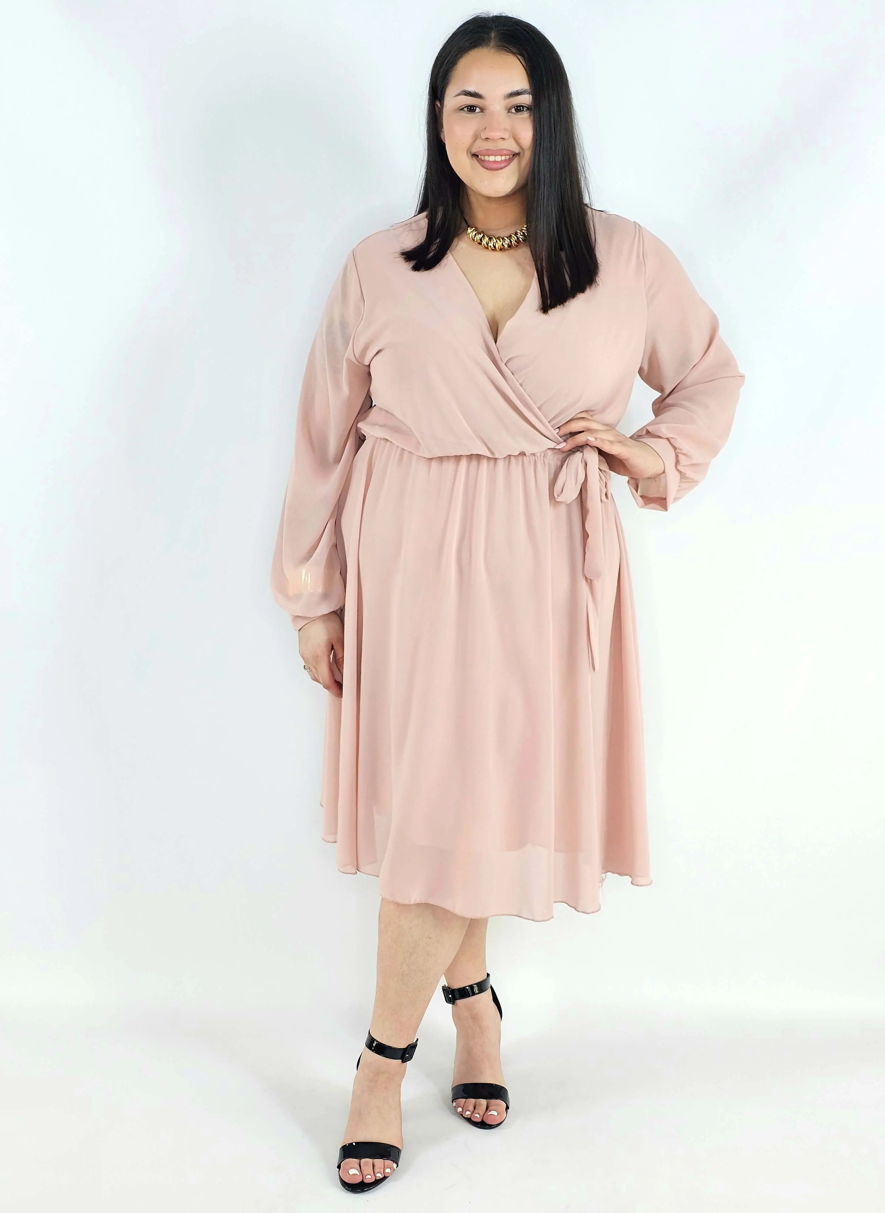 Sukienka plus size kopertowa – elegancka sukienka damska XXL z wiązaniem Stylowa XL