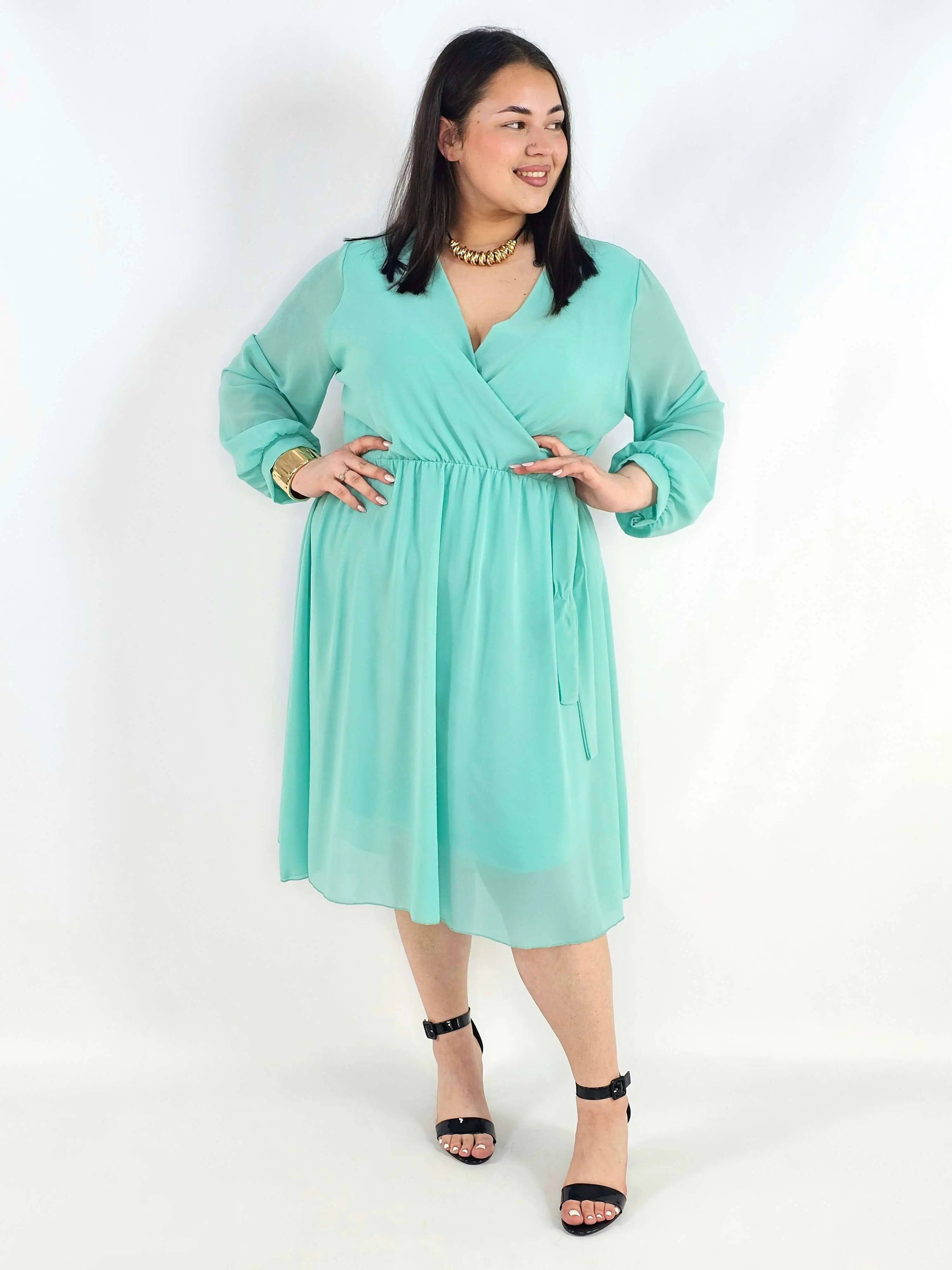 Sukienka plus size kopertowa – elegancka sukienka damska XXL z wiązaniem Stylowa XL