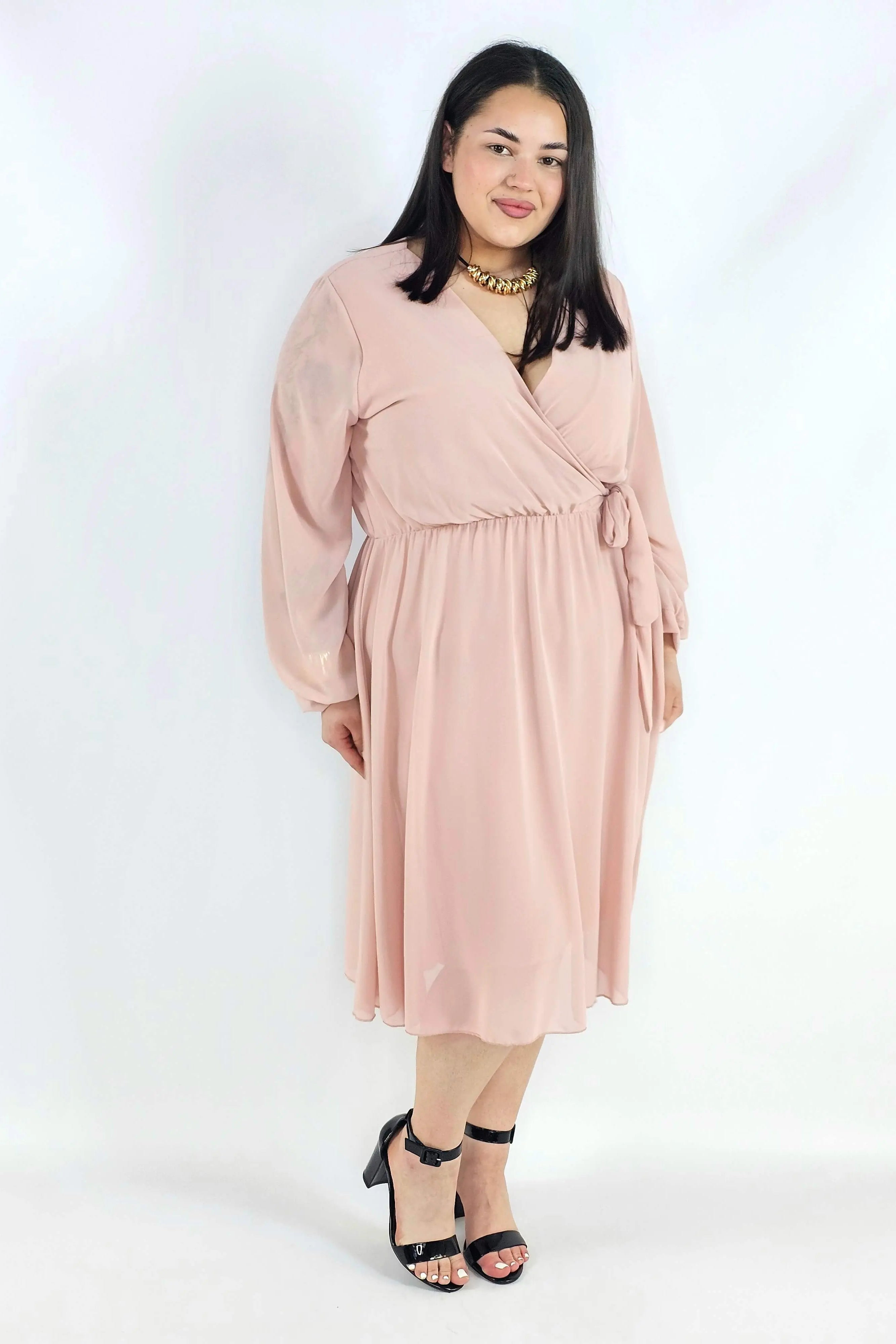Sukienka plus size kopertowa – elegancka sukienka damska XXL z wiązaniem Stylowa XL