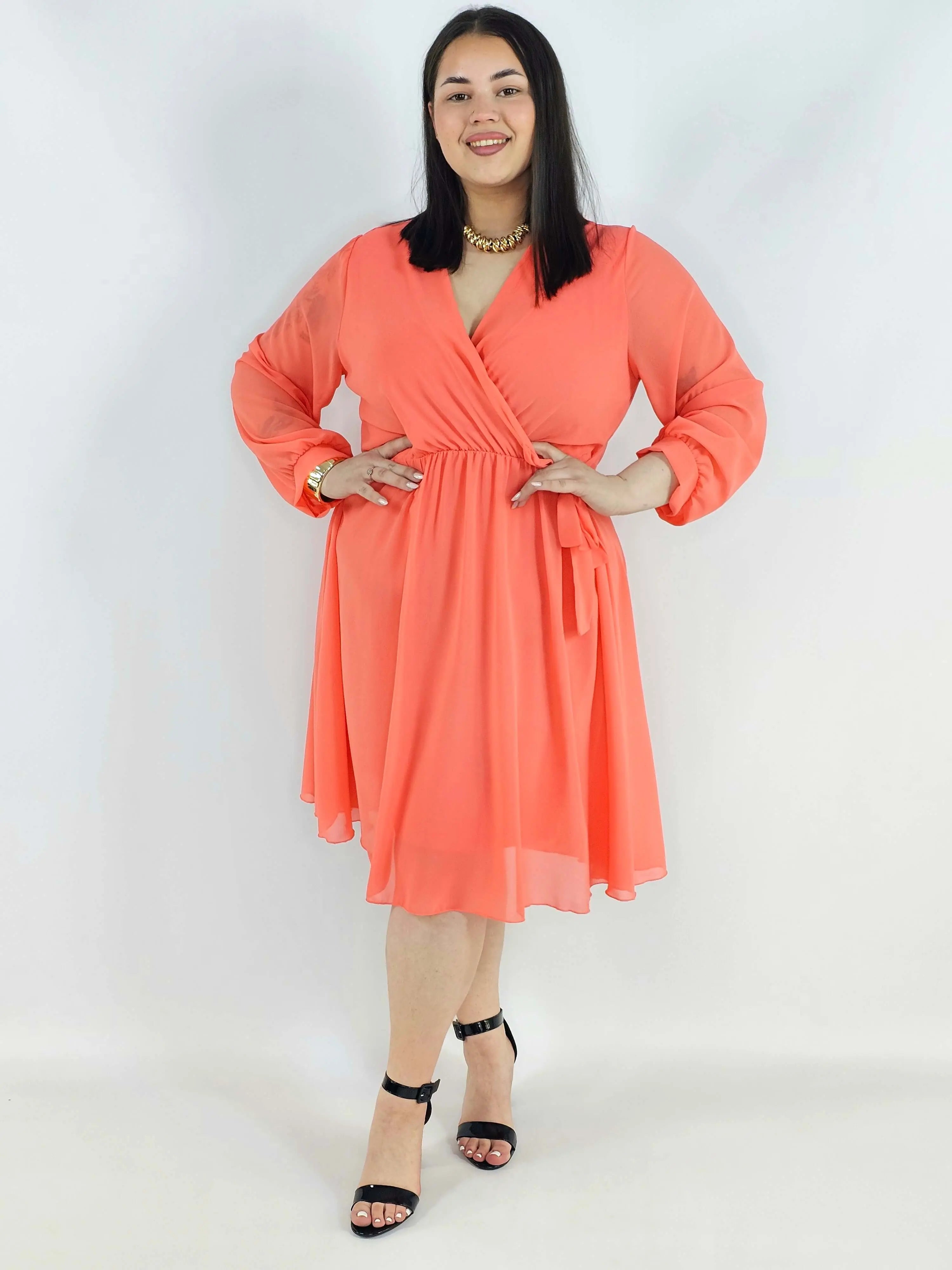 Sukienka plus size kopertowa – elegancka sukienka damska XXL z wiązaniem Stylowa XL