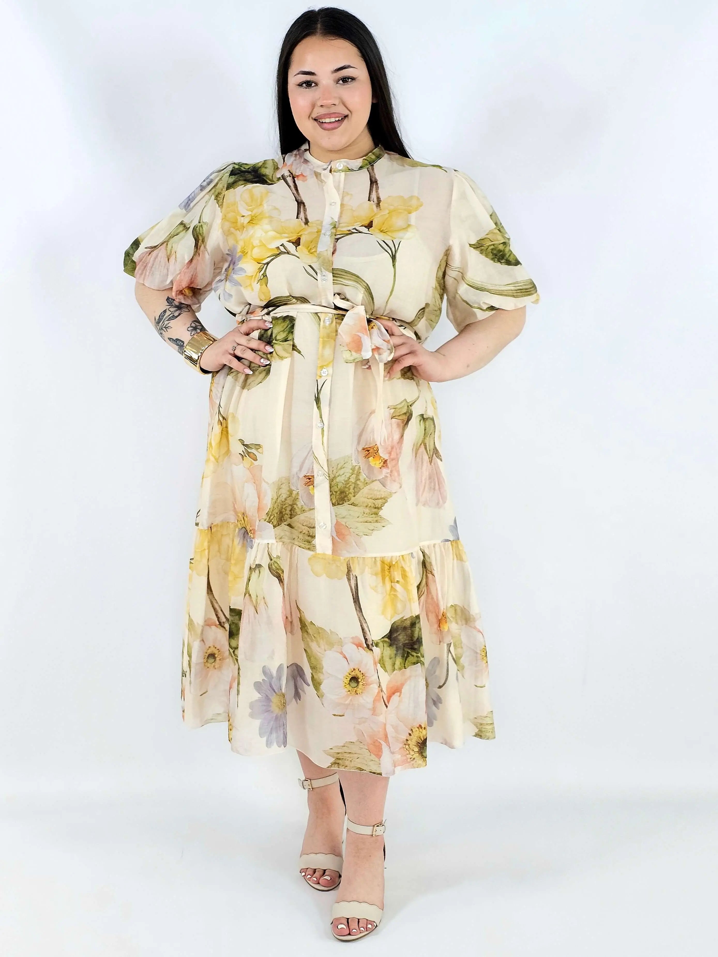 Sukienka plus size koszulowa w kwiaty XXL – elegancja i lekkość na komunię i wesele Stylowa XL