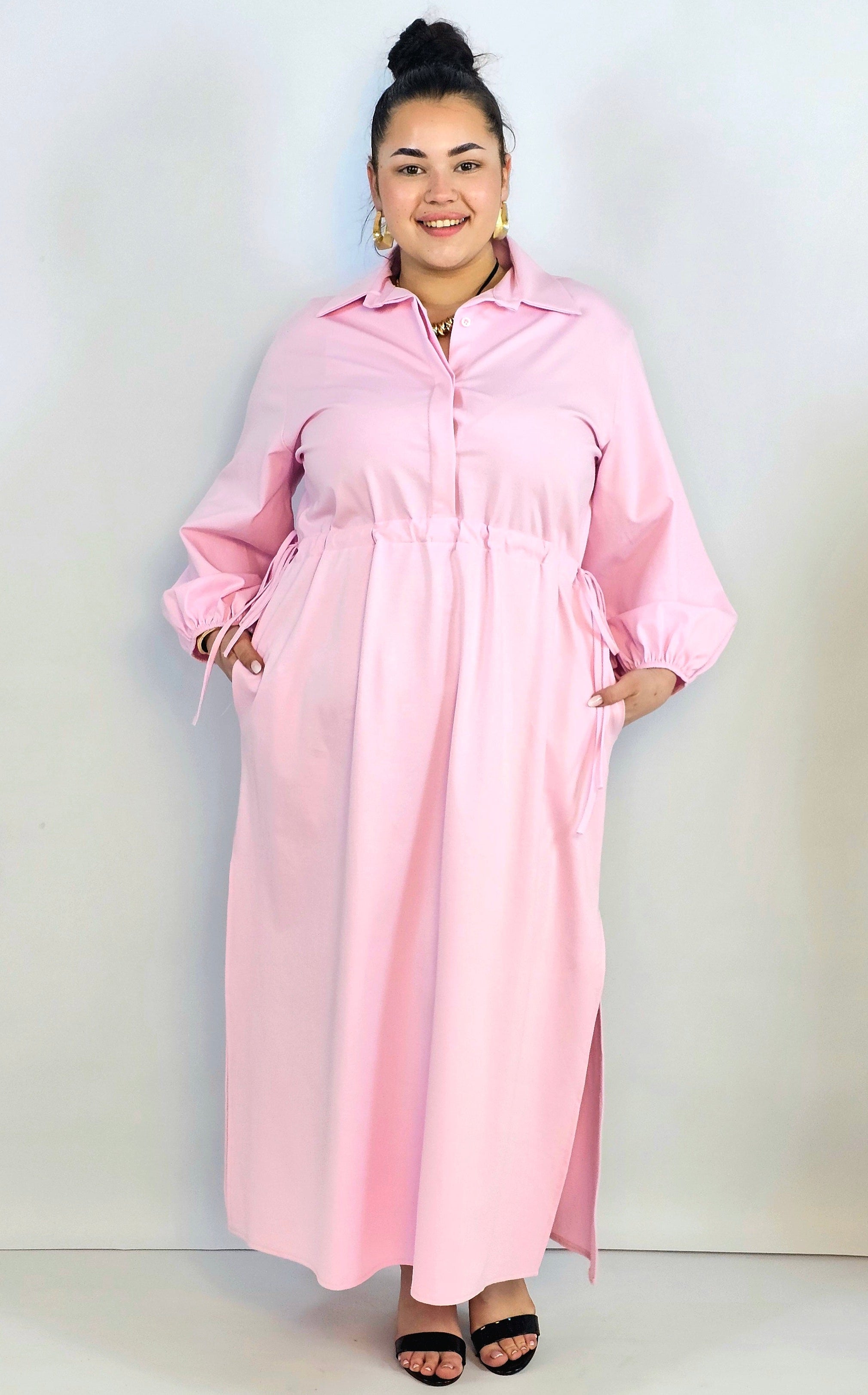Sukienka plus size koszulowa z wiązaniem – wygodna elegancja XXL Stylowa XL