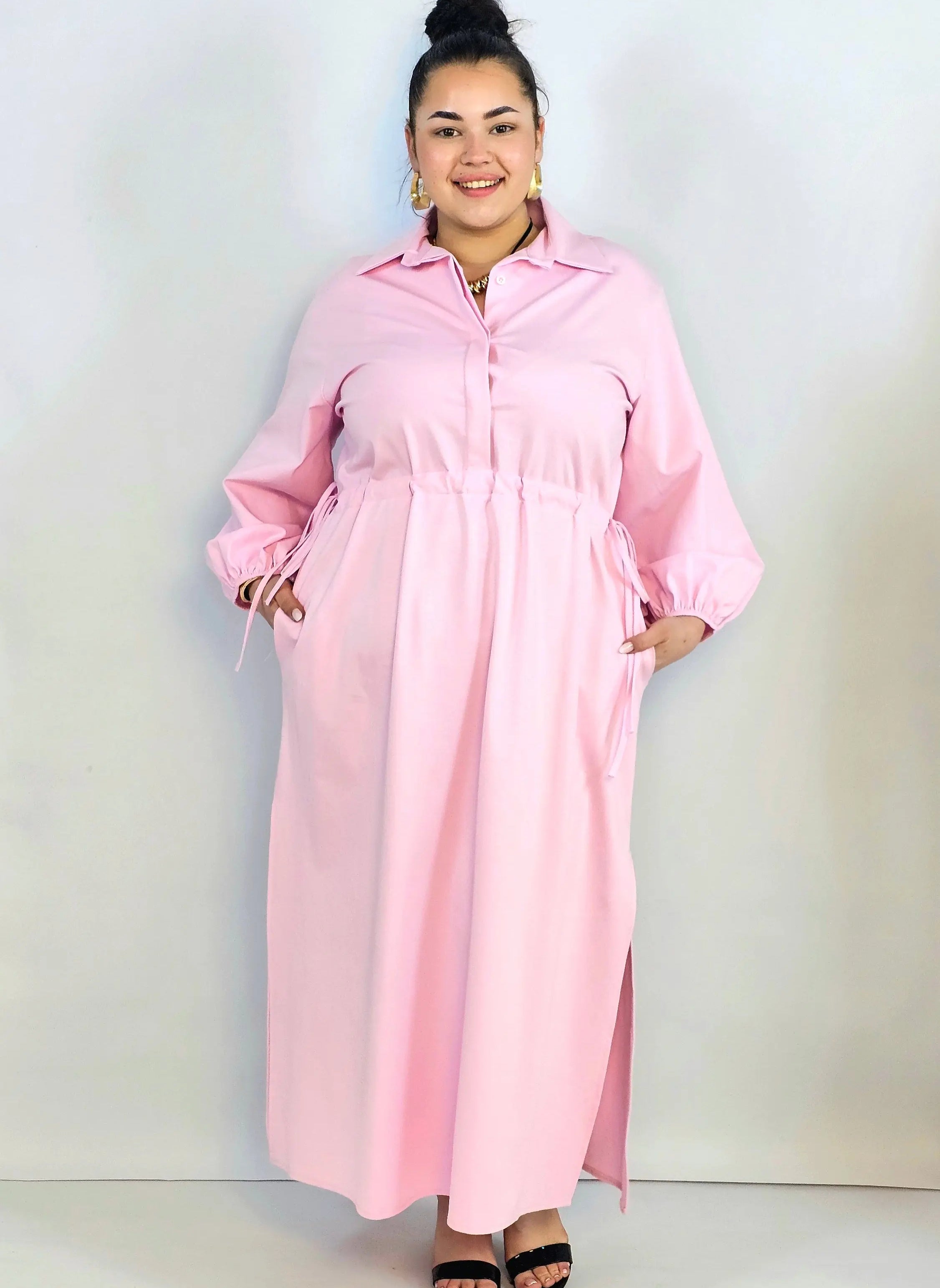 Sukienka plus size koszulowa z wiązaniem – wygodna elegancja XXL Stylowa XL