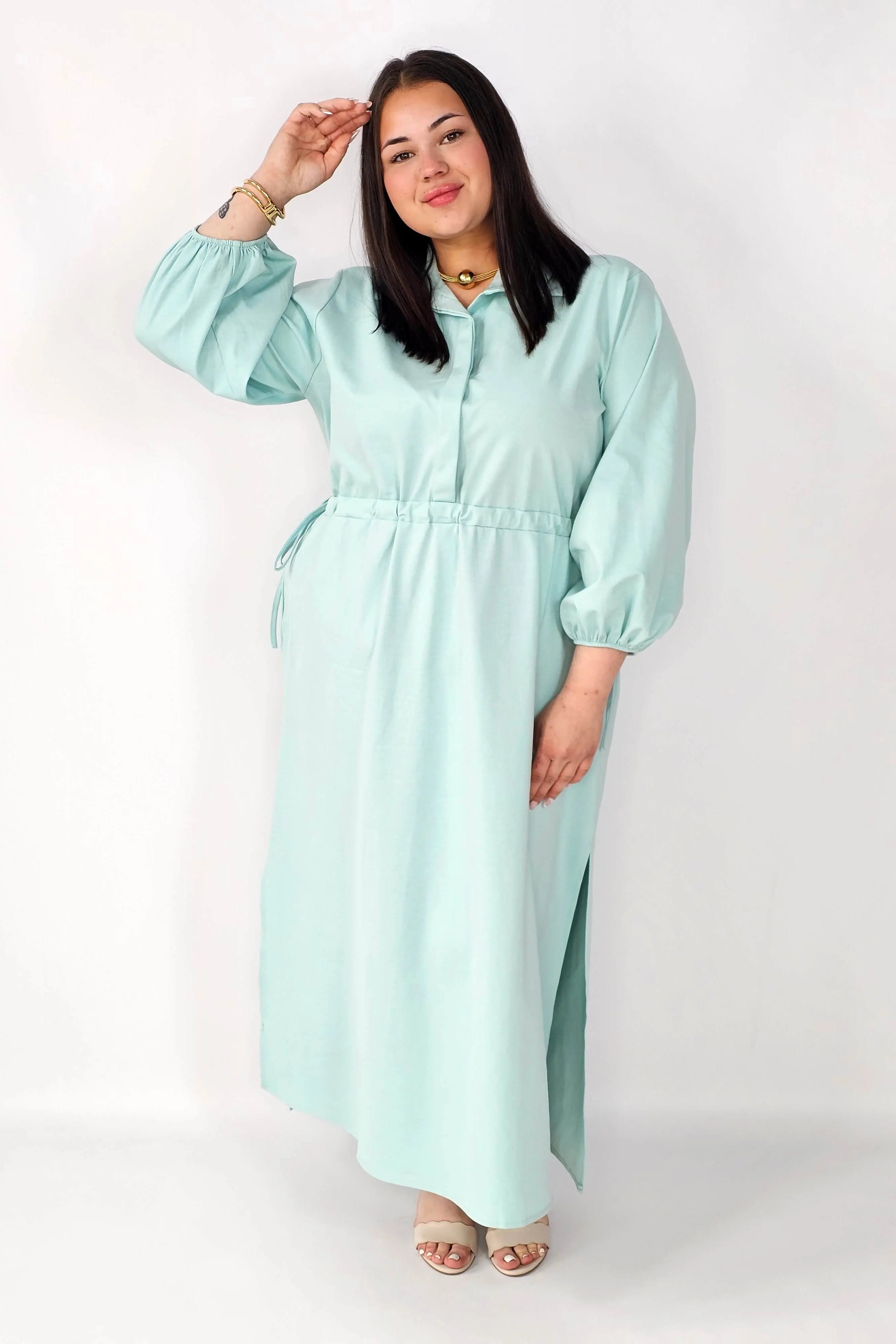 Sukienka plus size koszulowa z wiązaniem – wygodna elegancja XXL Stylowa XL