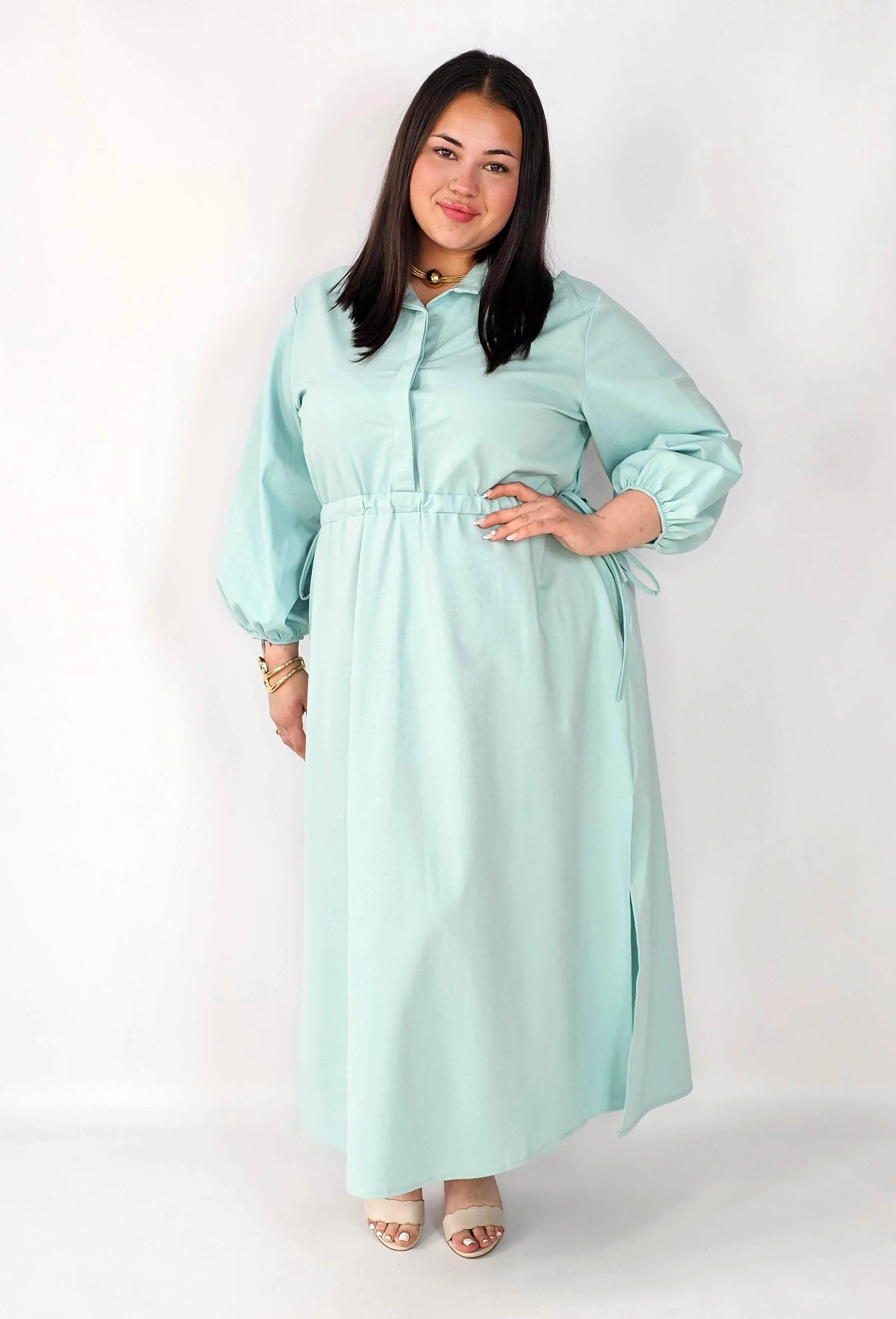 Sukienka plus size koszulowa z wiązaniem – wygodna elegancja XXL Stylowa XL
