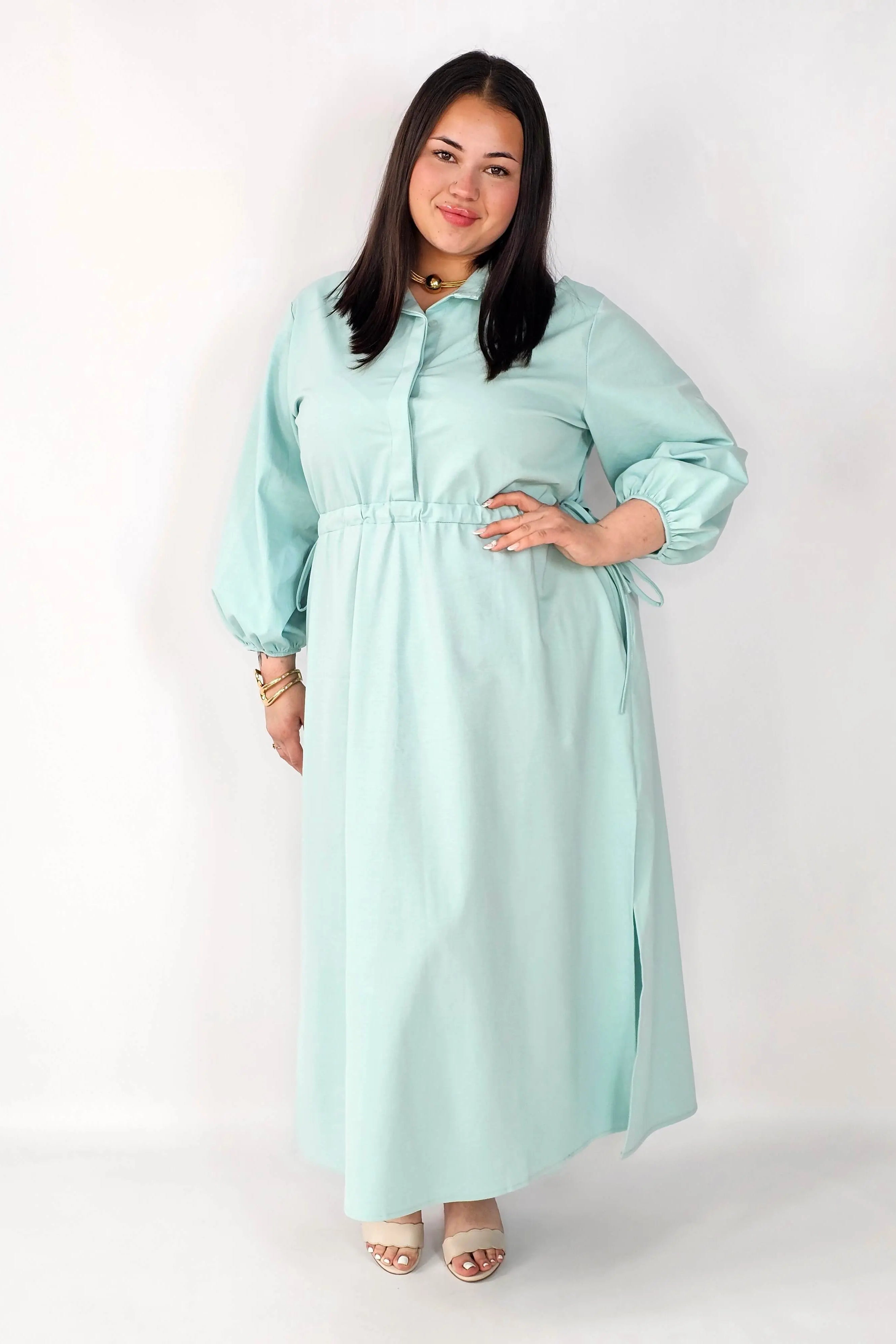 Sukienka plus size koszulowa z wiązaniem – wygodna elegancja XXL Stylowa XL