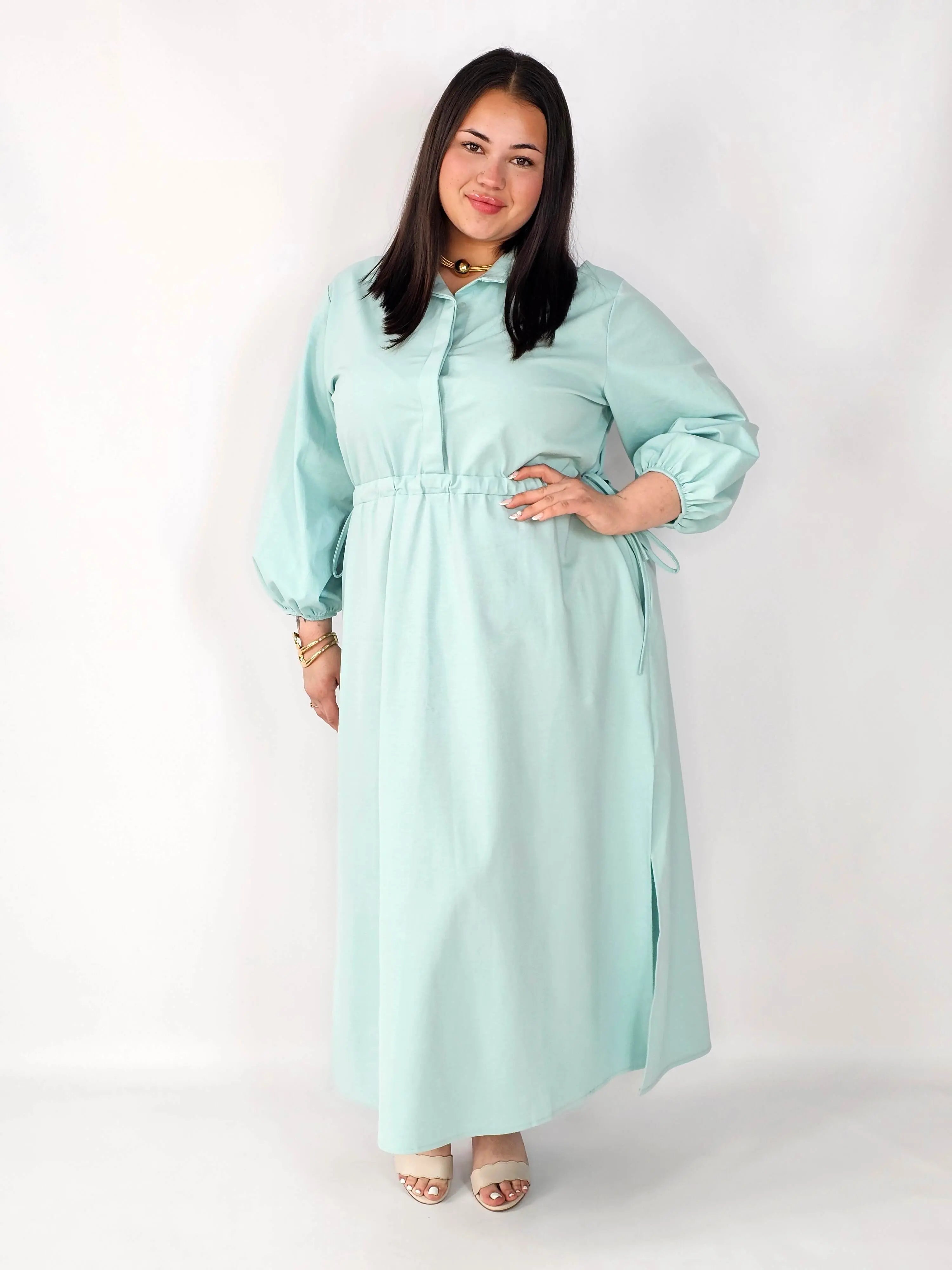 Sukienka plus size koszulowa z wiązaniem – wygodna elegancja XXL Stylowa XL