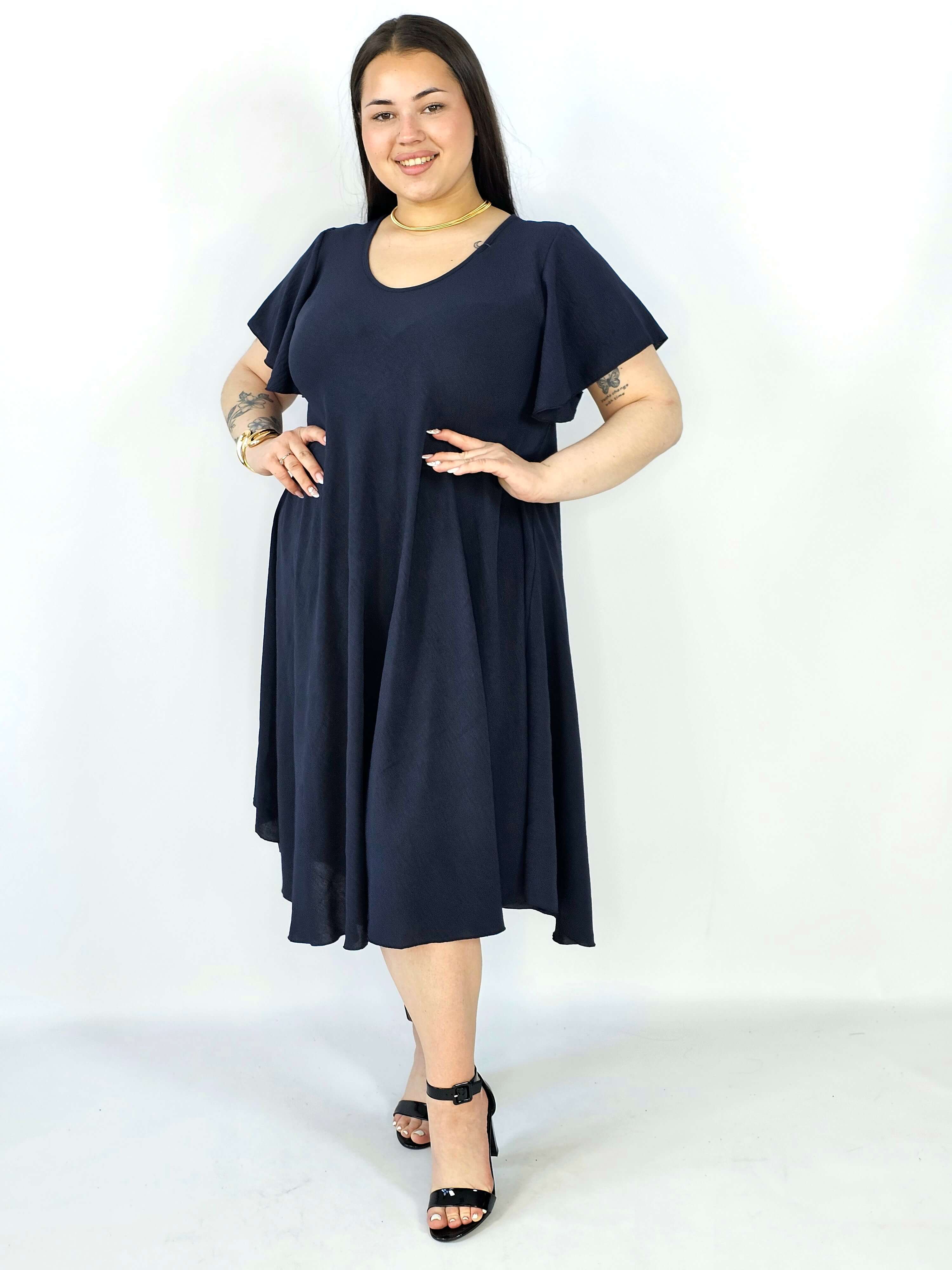 Sukienka plus size kreszowana – lekka, wygodna i stylowa XXL Stylowa XL