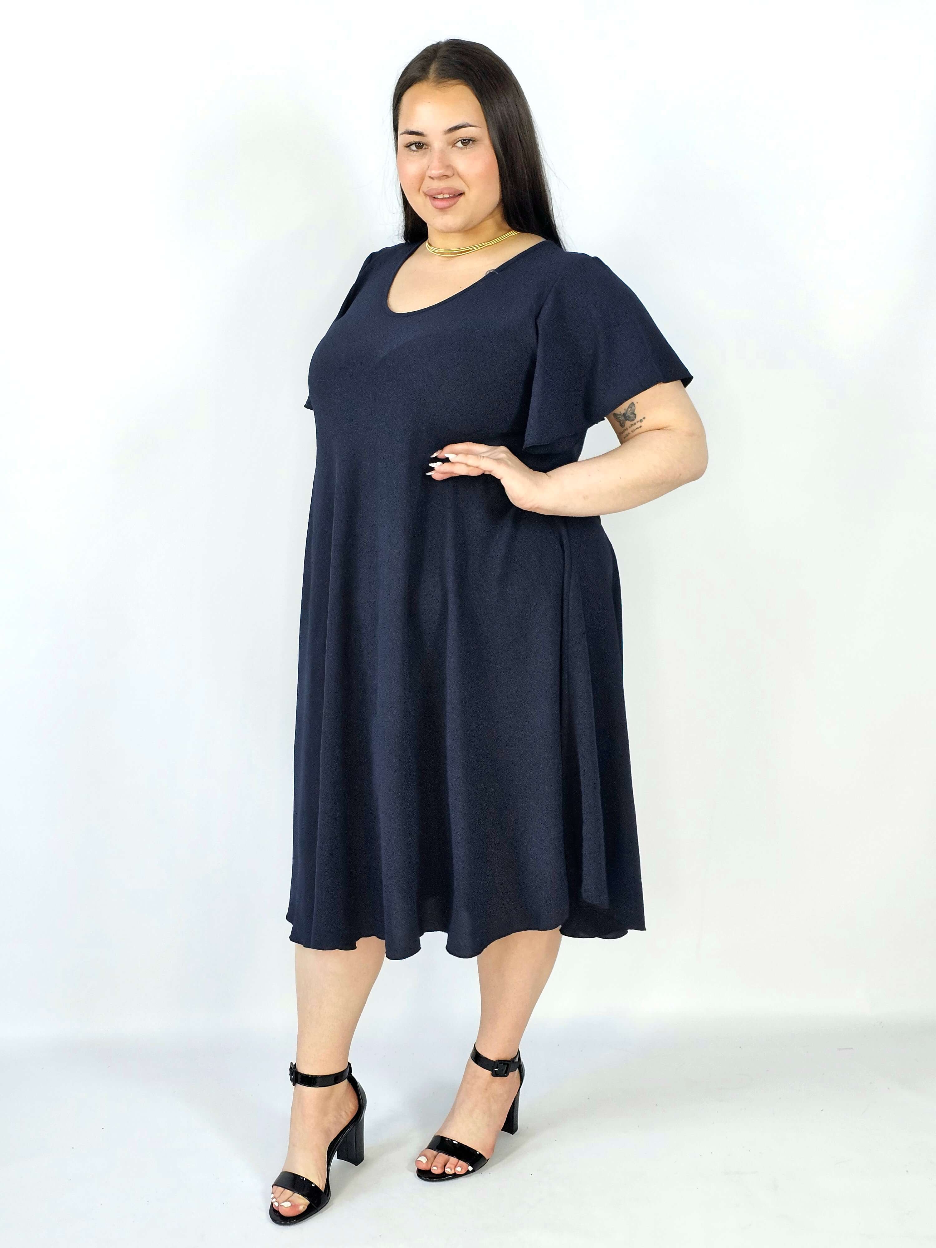 Sukienka plus size kreszowana – lekka, wygodna i stylowa XXL Stylowa XL