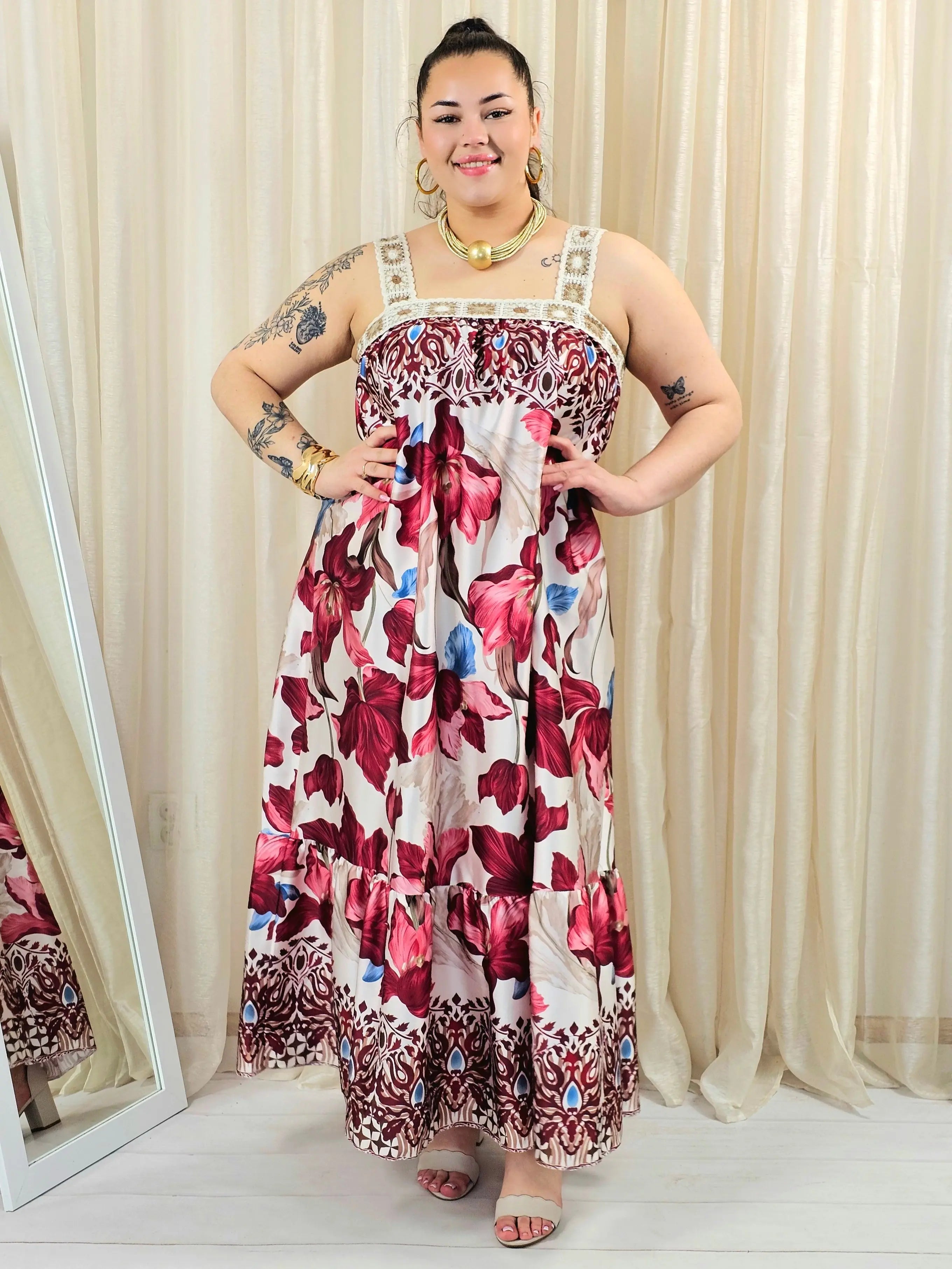 Sukienka plus size maxi na szerokich ramiączkach Stylowa XL