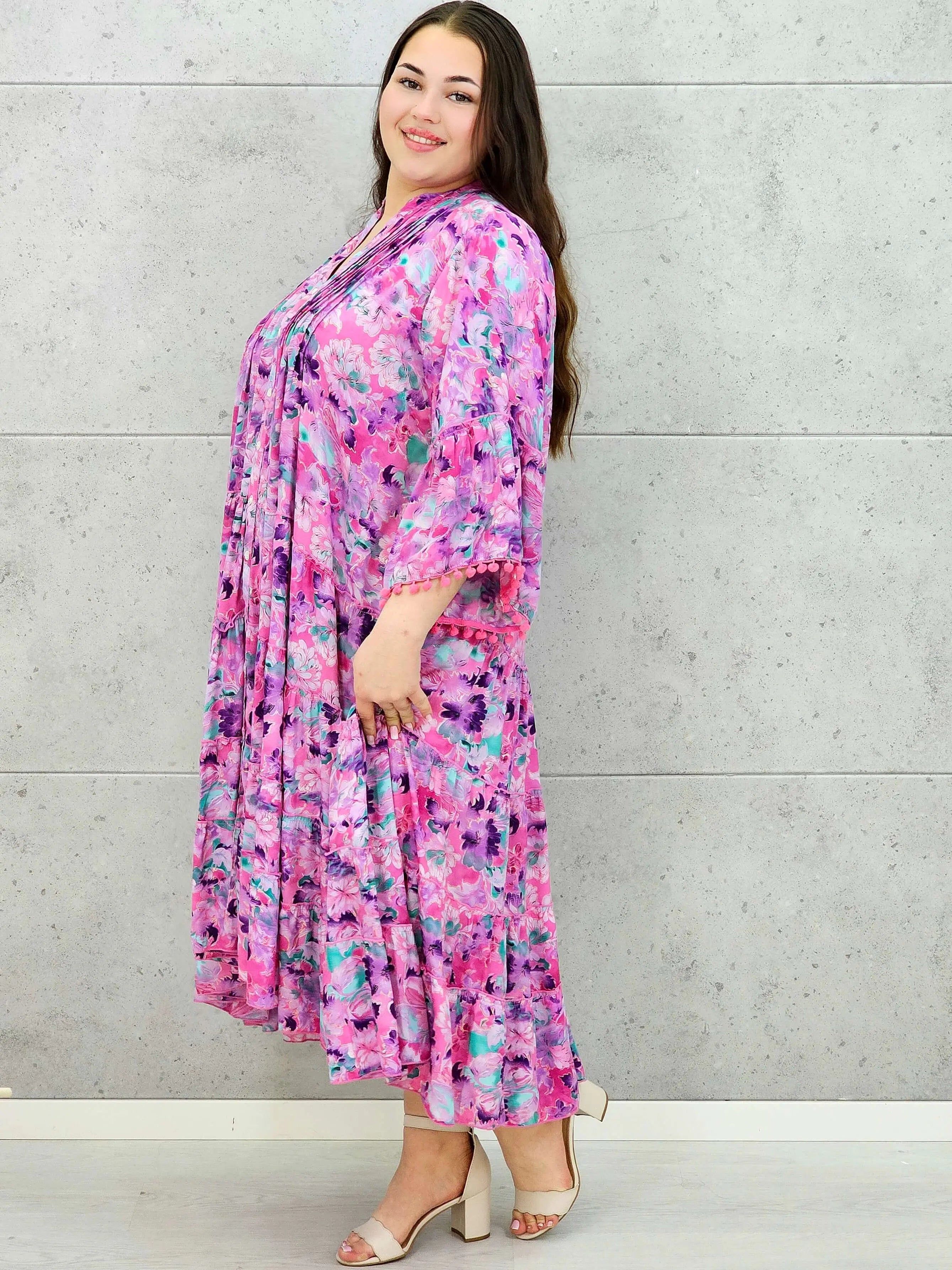 Sukienka plus size maxi oversize w malarskie printy – kilka wersji kolorystycznych Stylowa XL