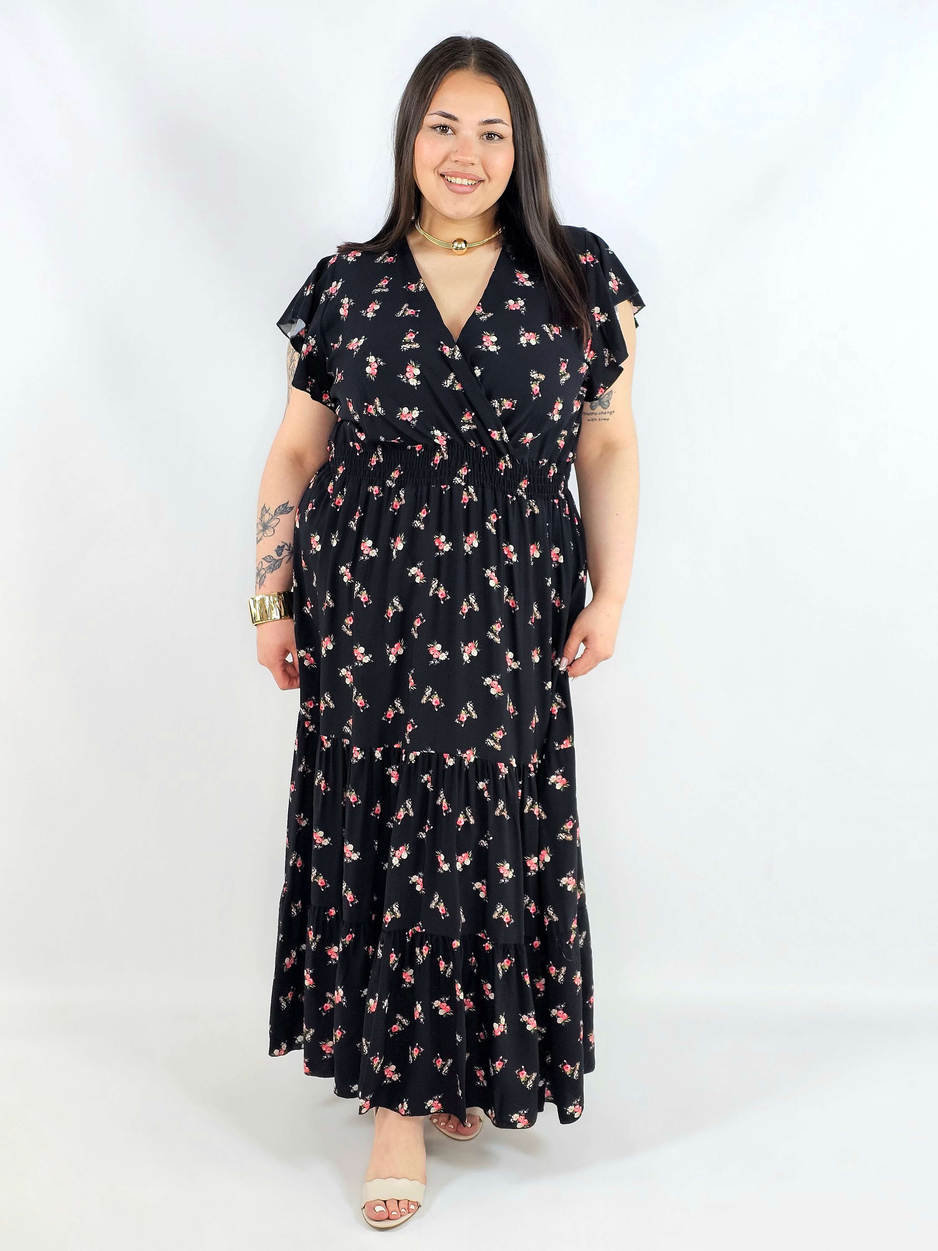 Sukienka plus size maxi w drobne kwiaty XXL – elegancja na wiosnę i wyjątkowe okazje Stylowa XL