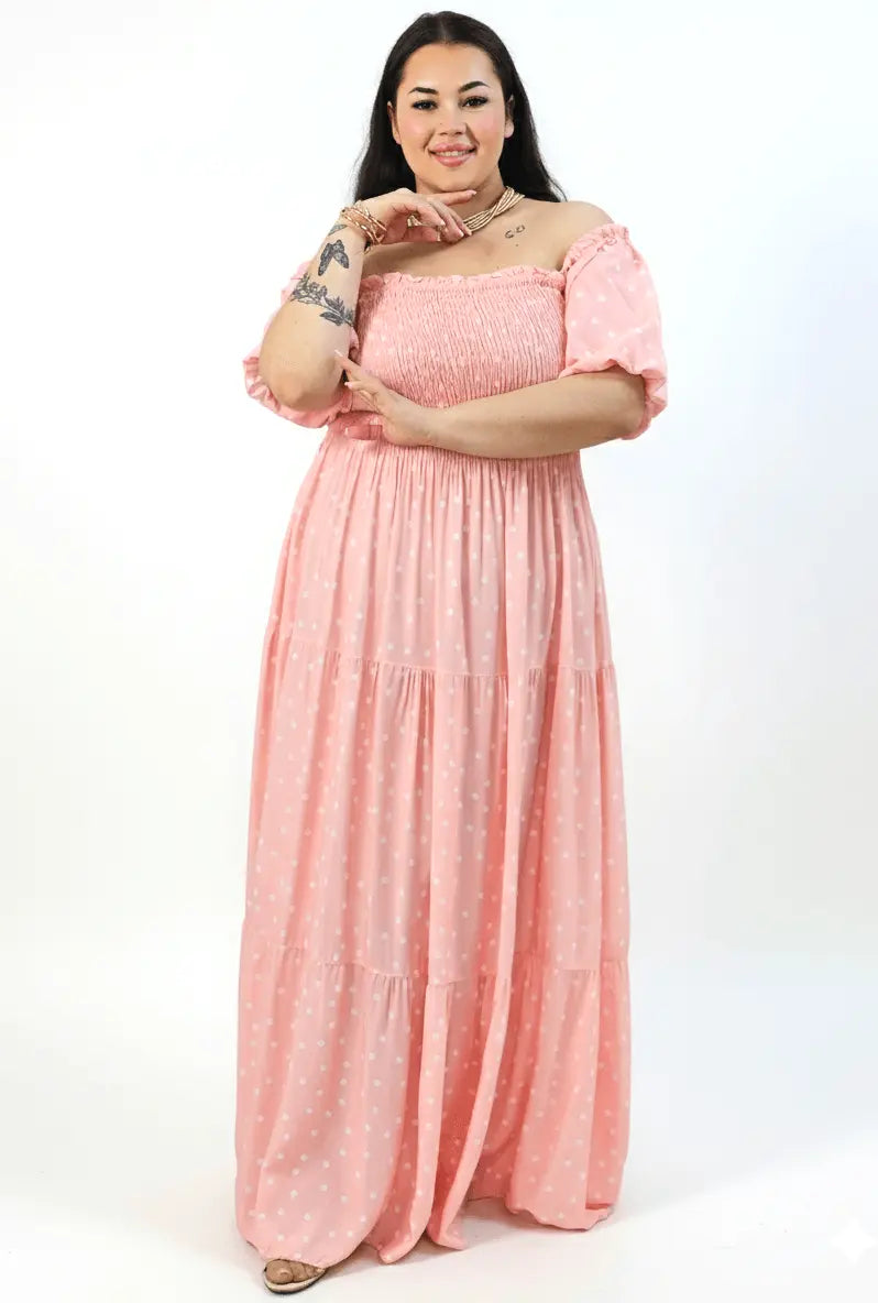 Sukienka plus size maxi w grochy – hiszpanka z marszczeniem XXL Stylowa XL