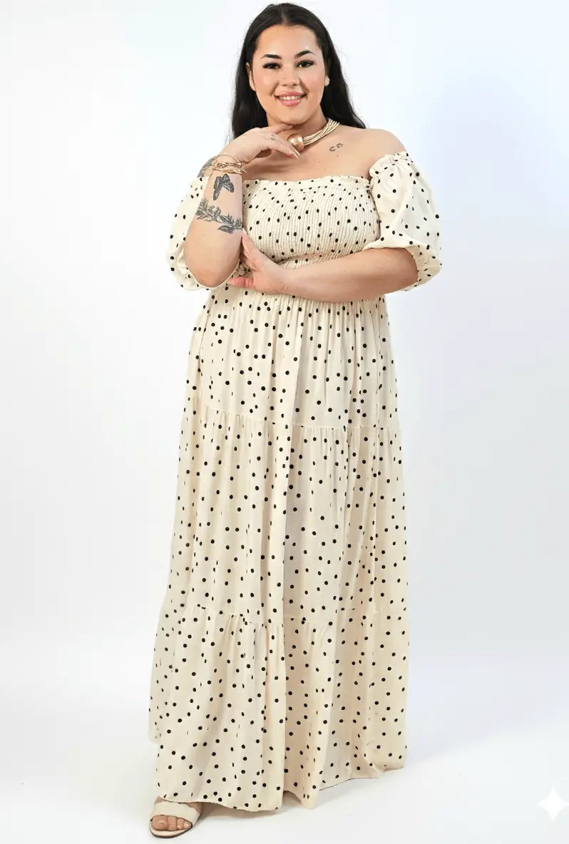 Sukienka plus size maxi w grochy – hiszpanka z marszczeniem XXL Stylowa XL