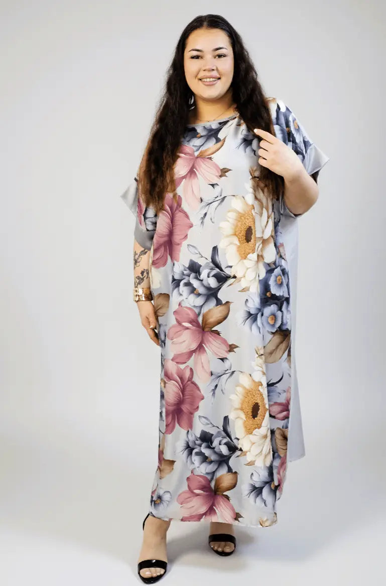 Sukienka plus size maxi w kwiaty – elegancka sukienka XXL z krótkim rękawem Stylowa XL