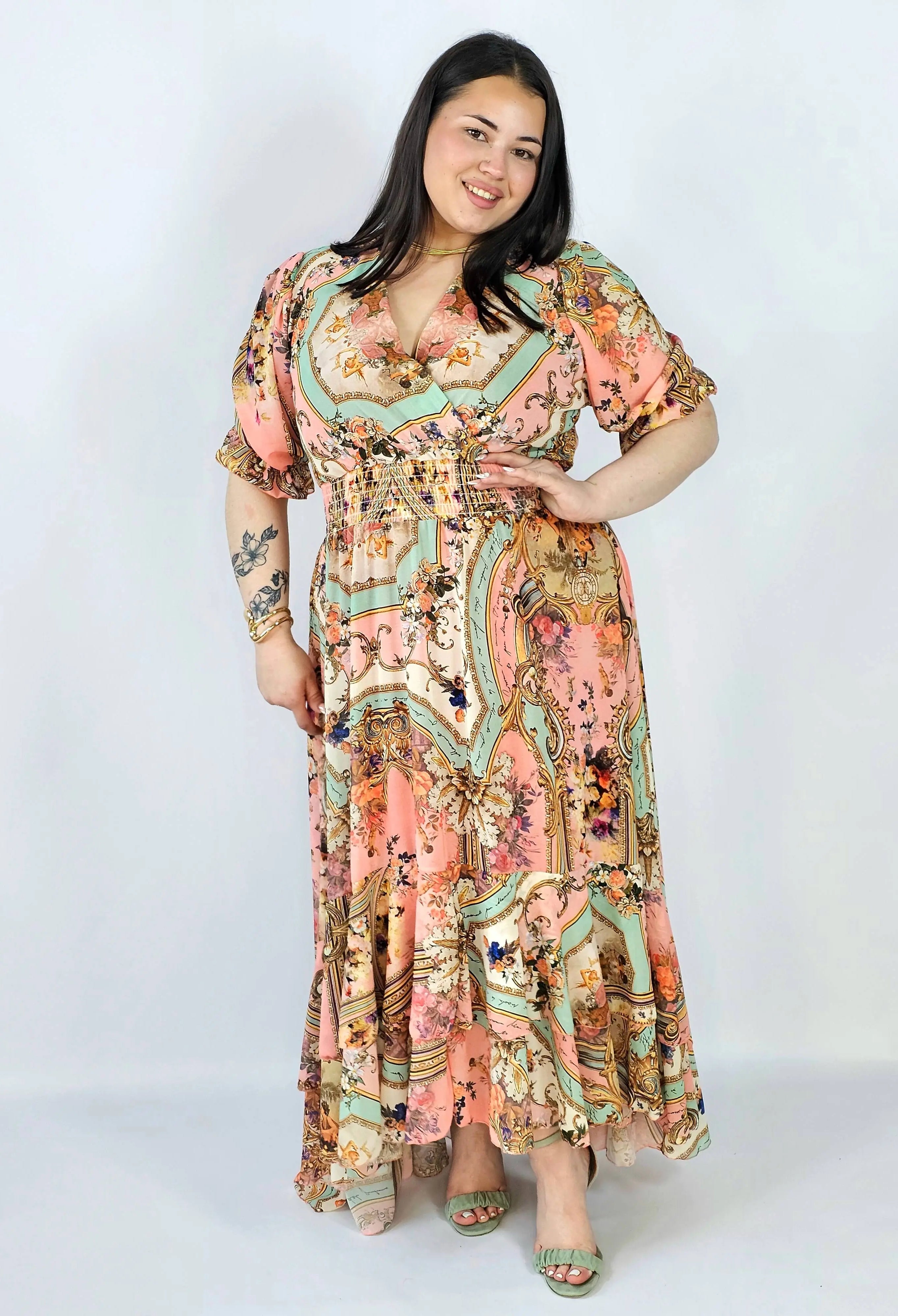 Sukienka plus size maxi z efektownym printem – styl, który robi wrażenie XXL Stylowa XL