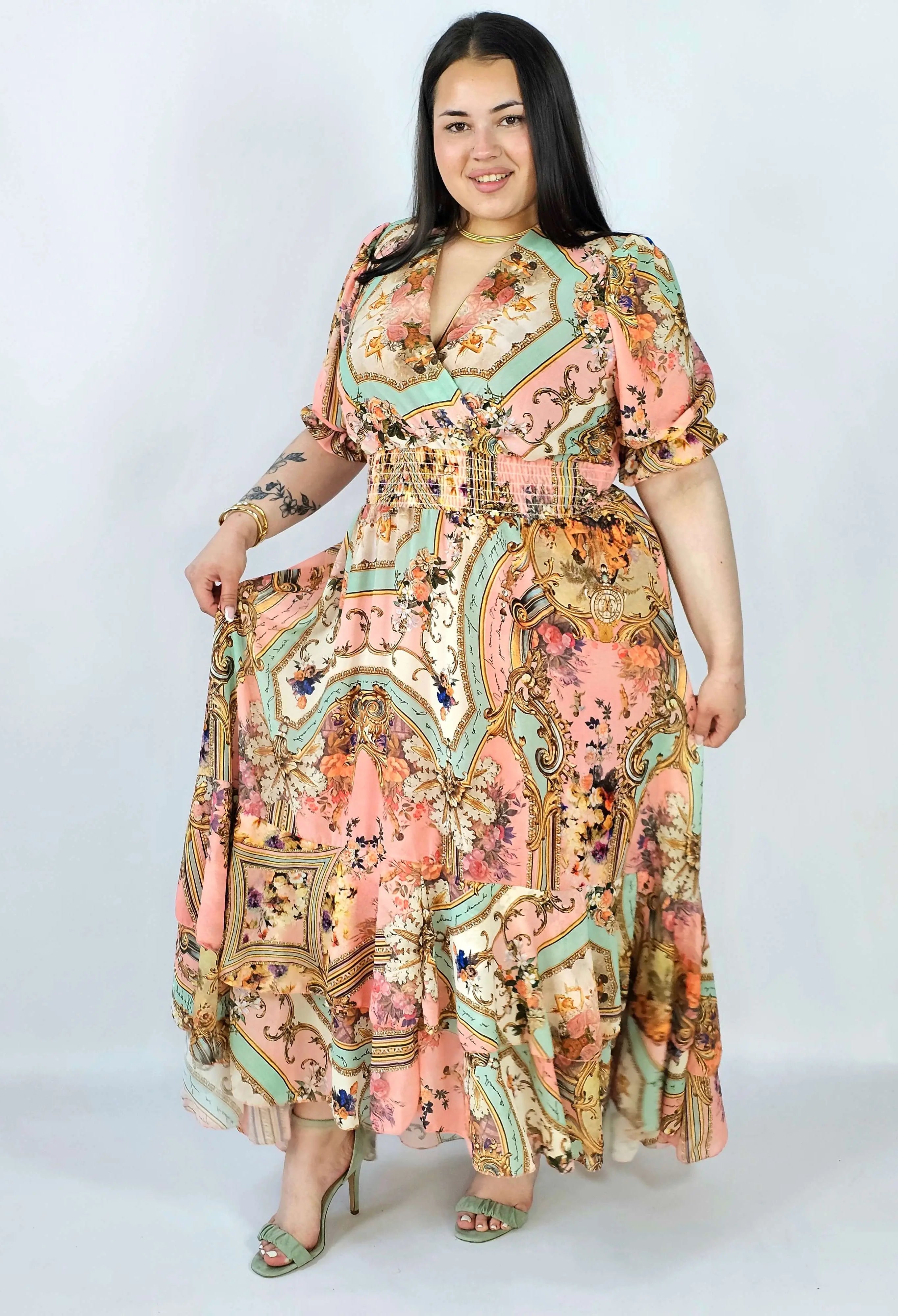 Sukienka plus size maxi z efektownym printem – styl, który robi wrażenie XXL Stylowa XL