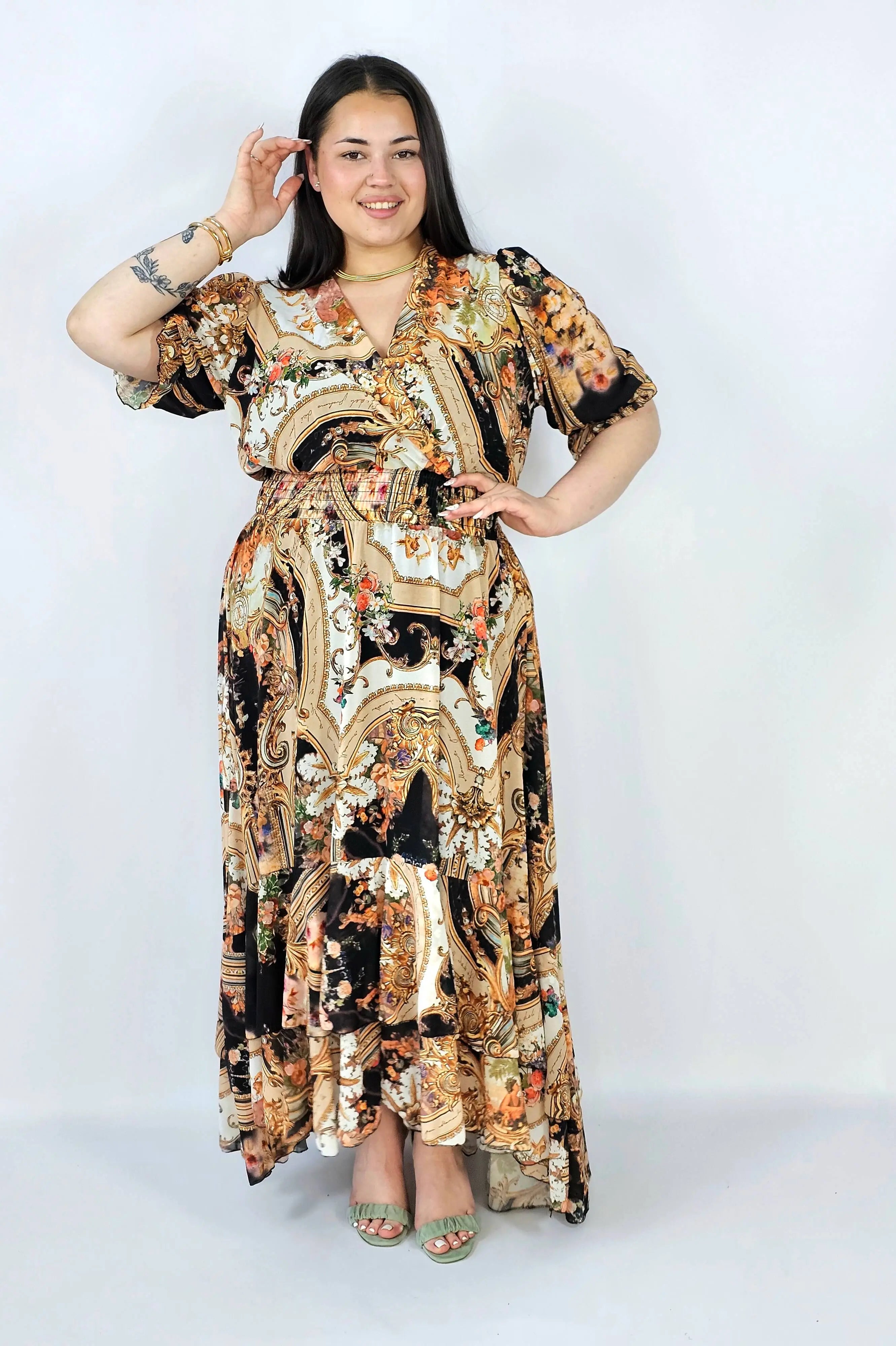 Sukienka plus size maxi z efektownym printem – styl, który robi wrażenie XXL Stylowa XL
