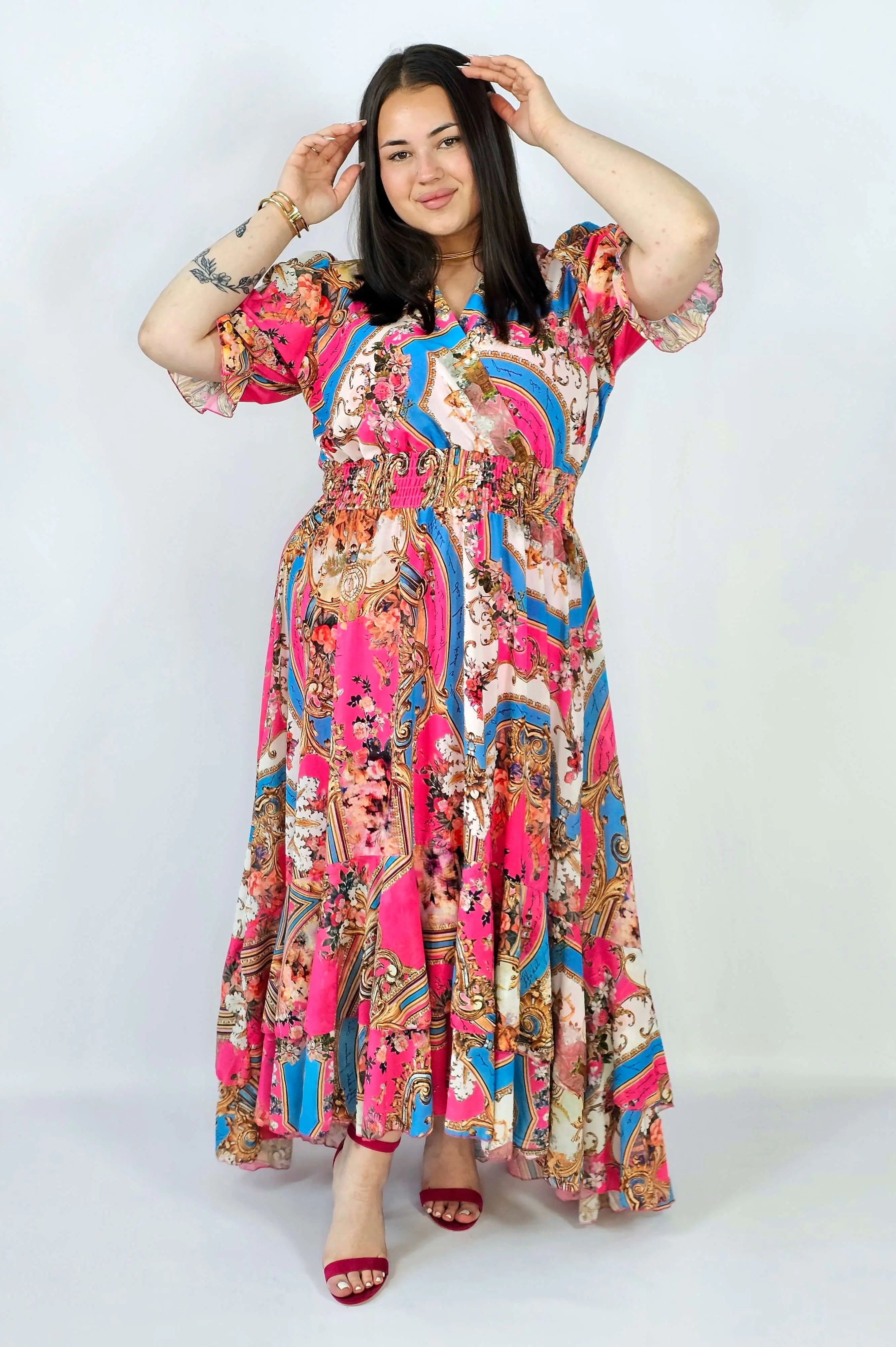 Sukienka plus size maxi z efektownym printem – styl, który robi wrażenie XXL Stylowa XL