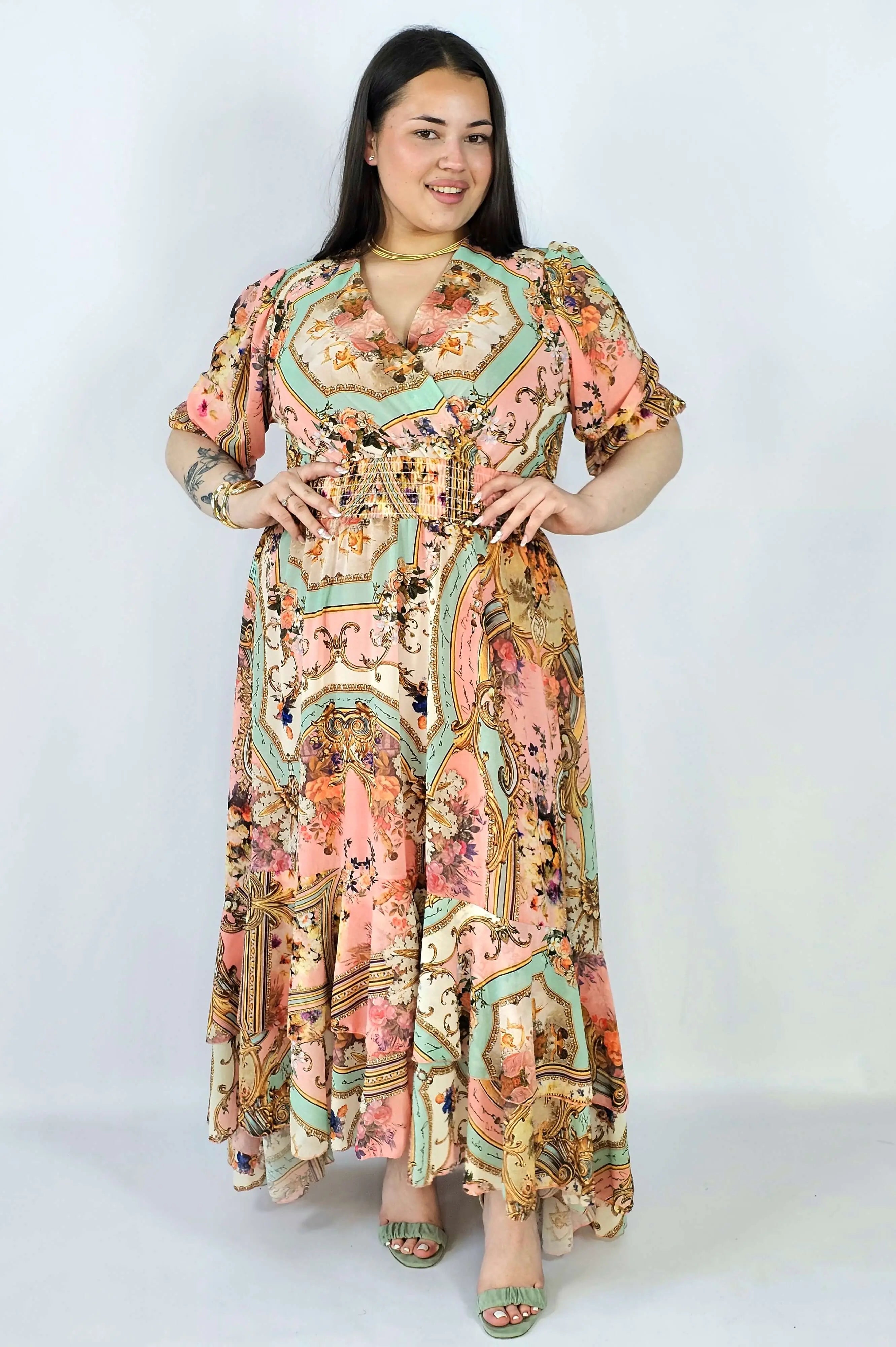 Sukienka plus size maxi z efektownym printem – styl, który robi wrażenie XXL Stylowa XL