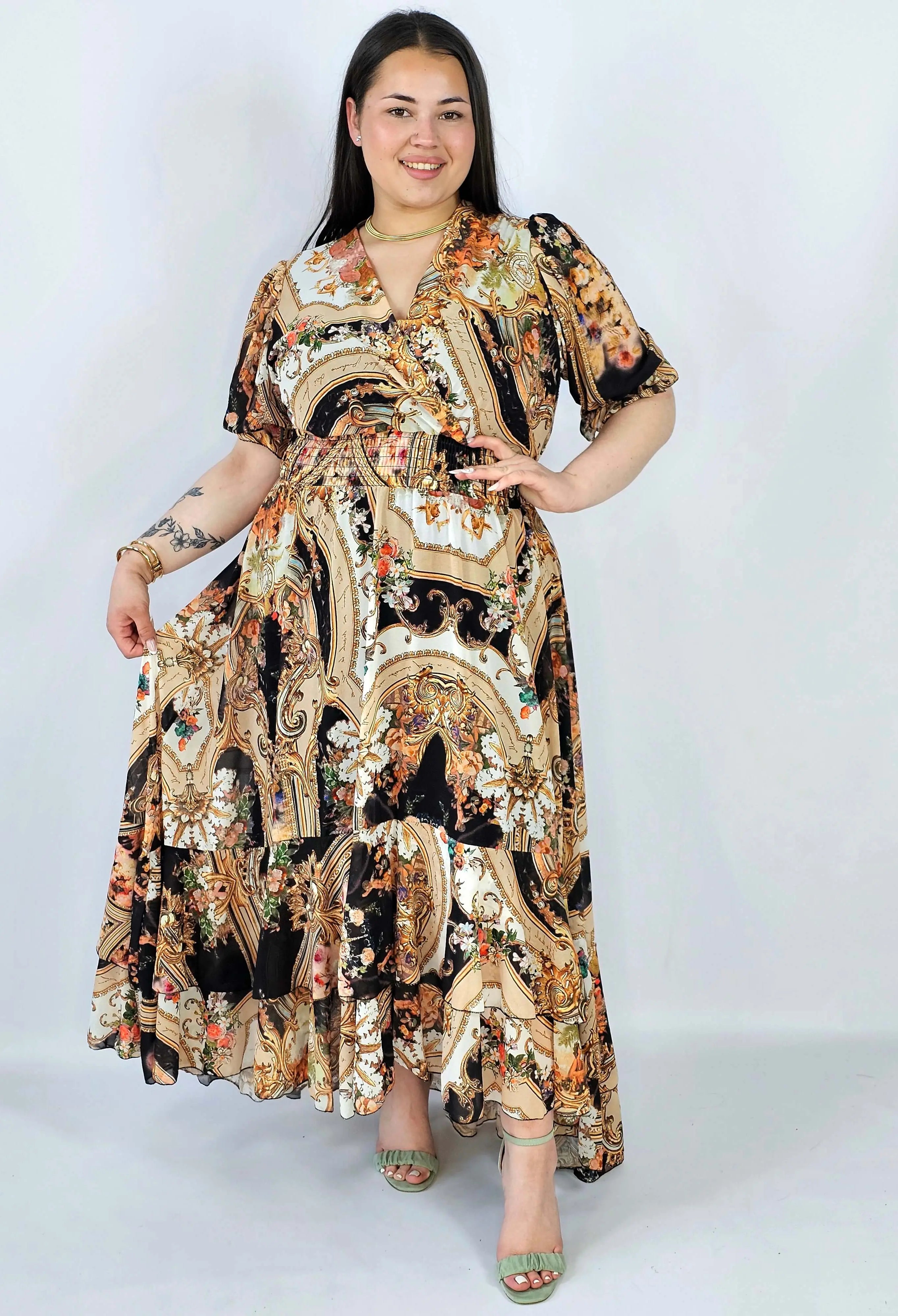 Sukienka plus size maxi z efektownym printem – styl, który robi wrażenie XXL Stylowa XL