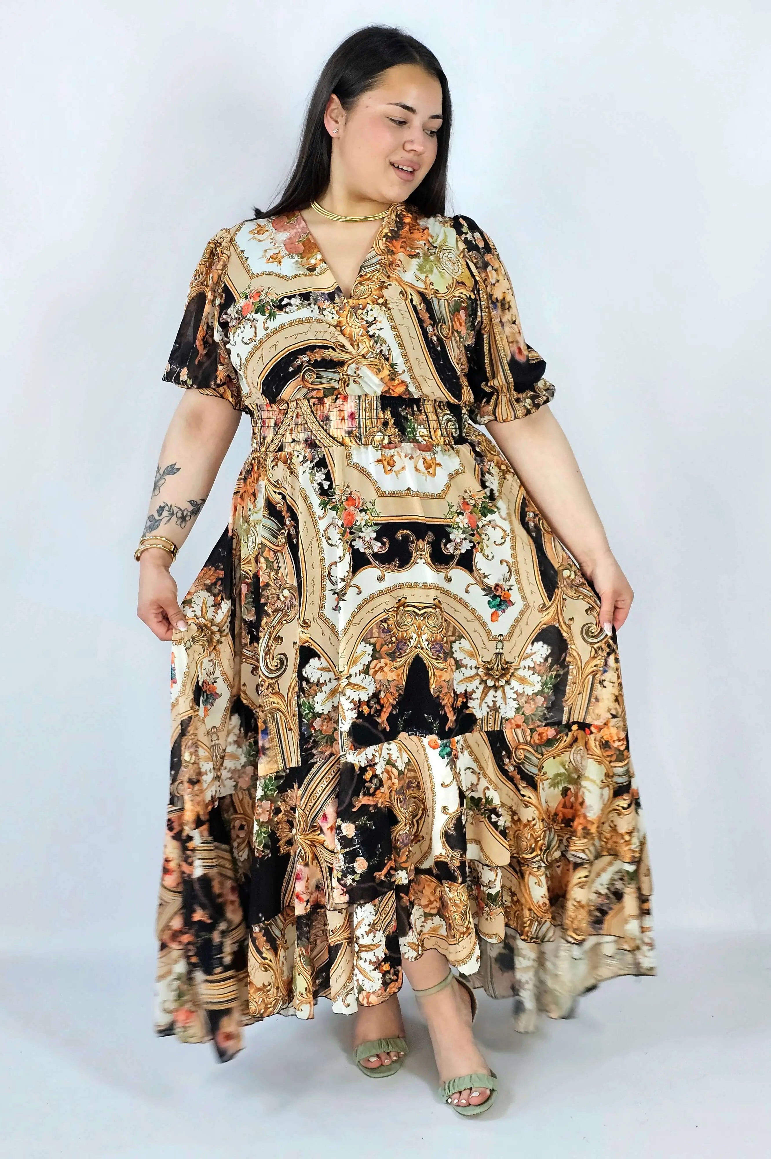 Sukienka plus size maxi z efektownym printem – styl, który robi wrażenie XXL Stylowa XL