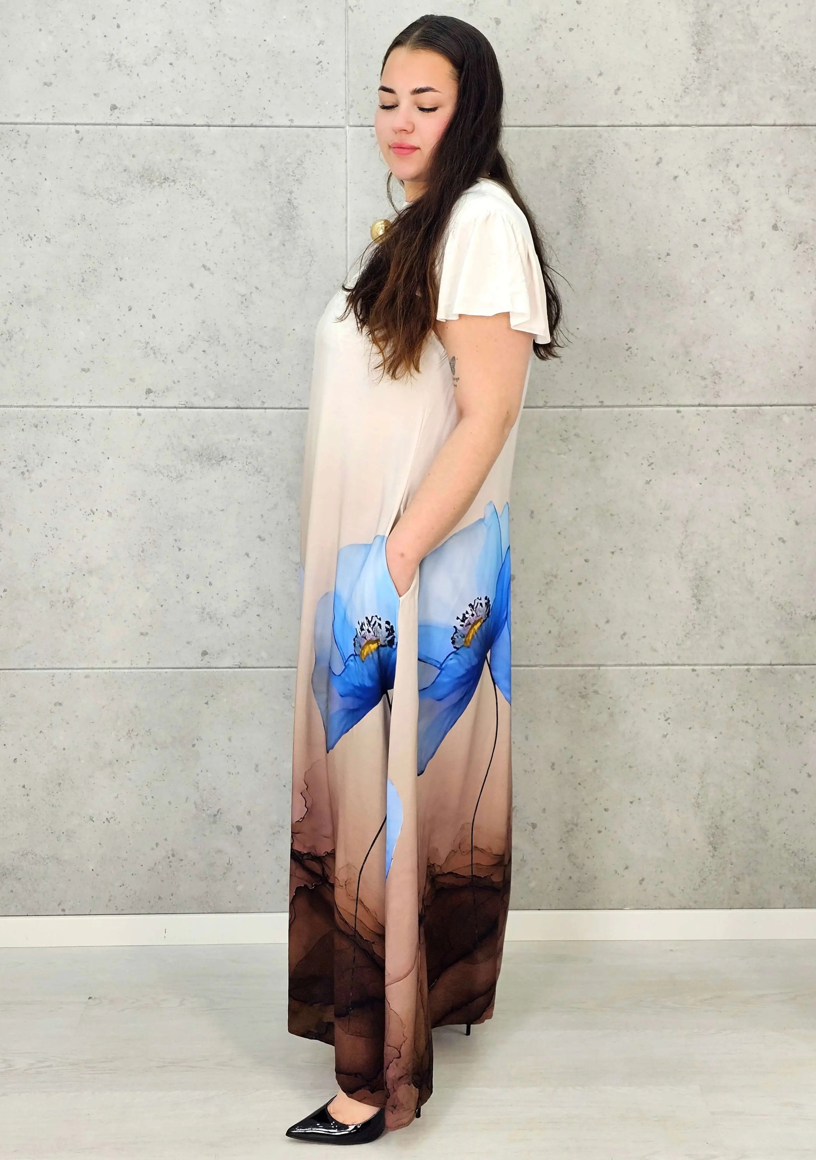 Sukienka plus size maxi z malarskim dołem – elegancka propozycja XXL Stylowa XL