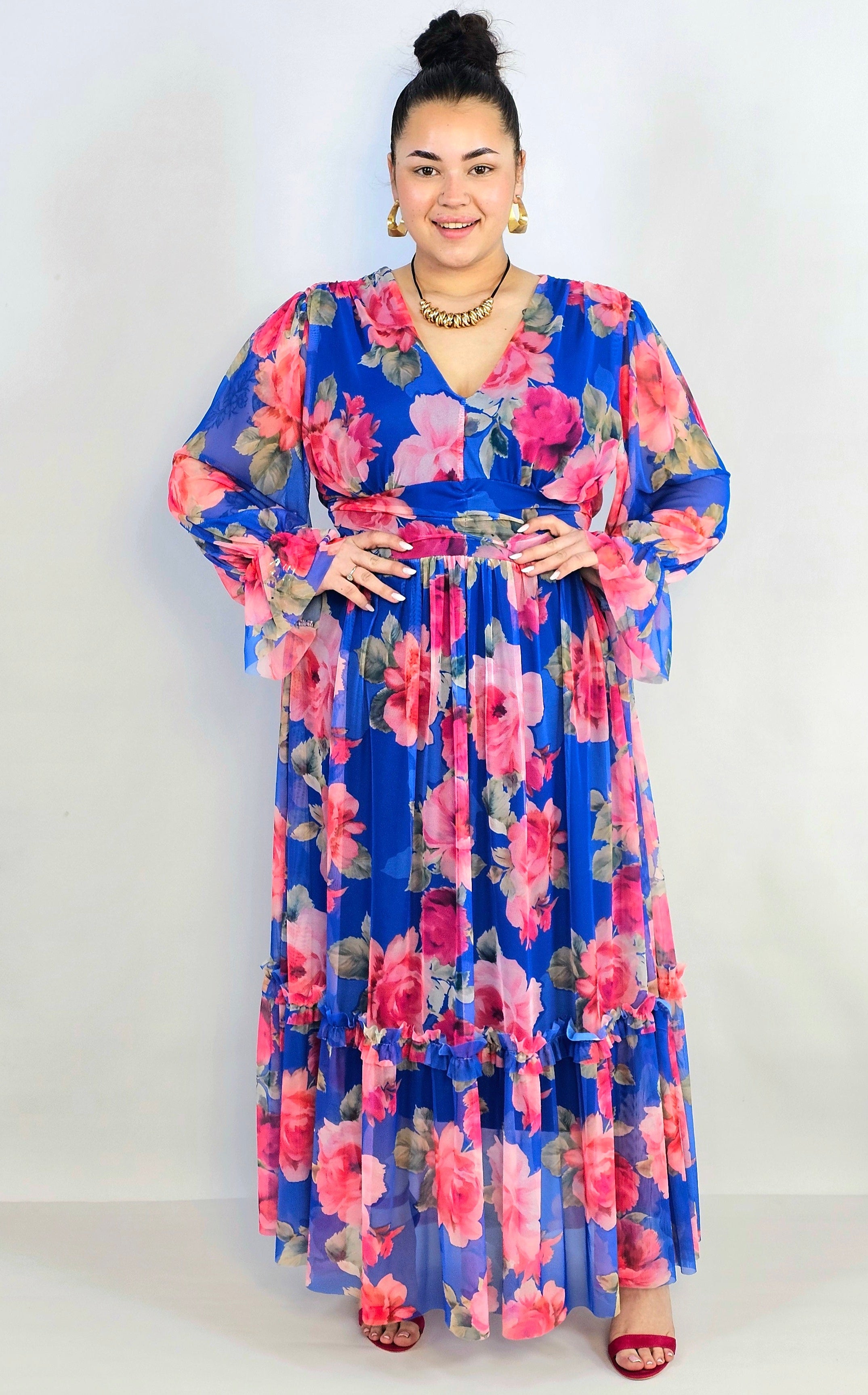 Sukienka plus size midi w kwiatowy print – elegancka i zwiewna propozycja dla kobiet XXL Stylowa XL
