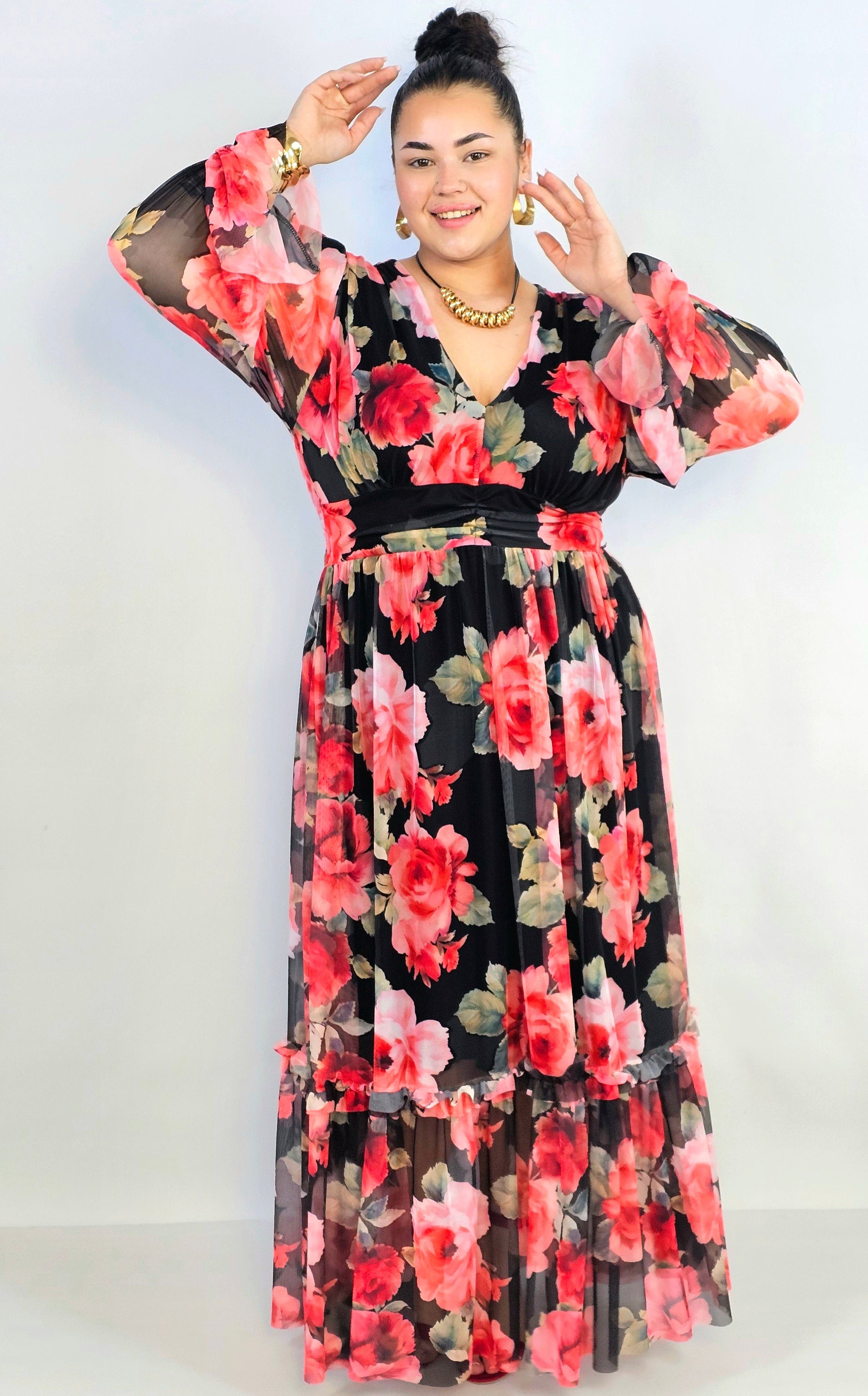 Sukienka plus size midi w kwiatowy print – elegancka i zwiewna propozycja dla kobiet XXL Stylowa XL