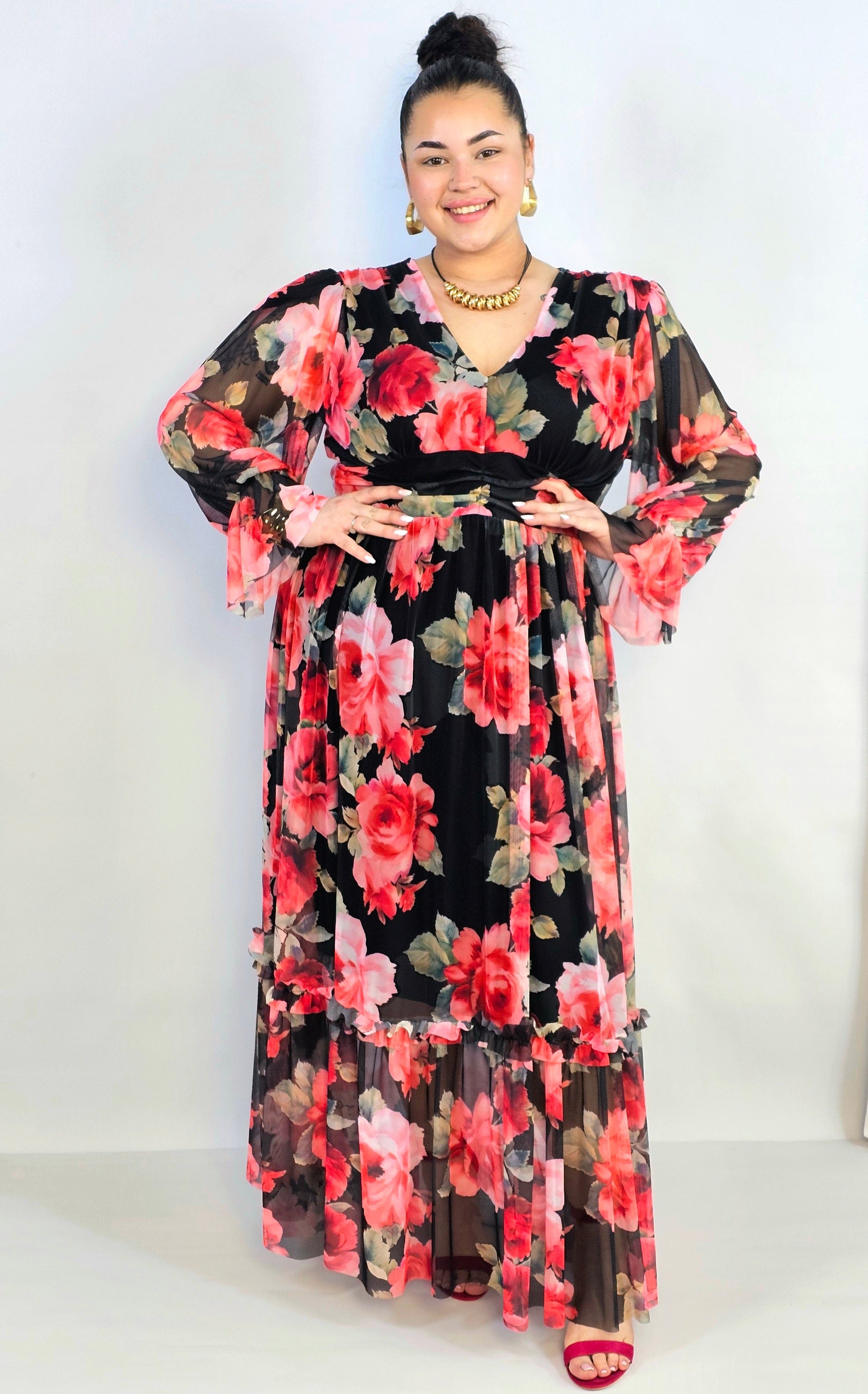 Sukienka plus size midi w kwiatowy print – elegancka i zwiewna propozycja dla kobiet XXL Stylowa XL