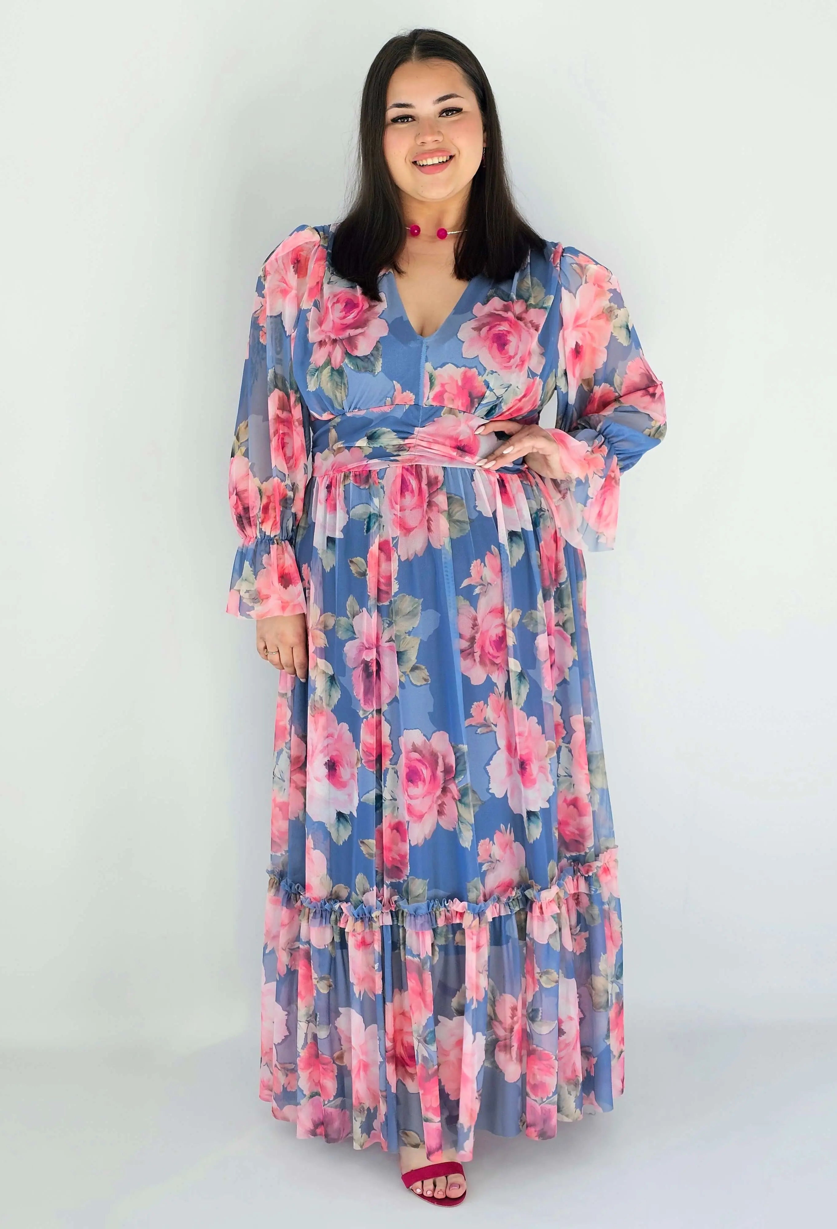 Sukienka plus size midi w kwiatowy print – elegancka i zwiewna propozycja dla kobiet XXL Stylowa XL