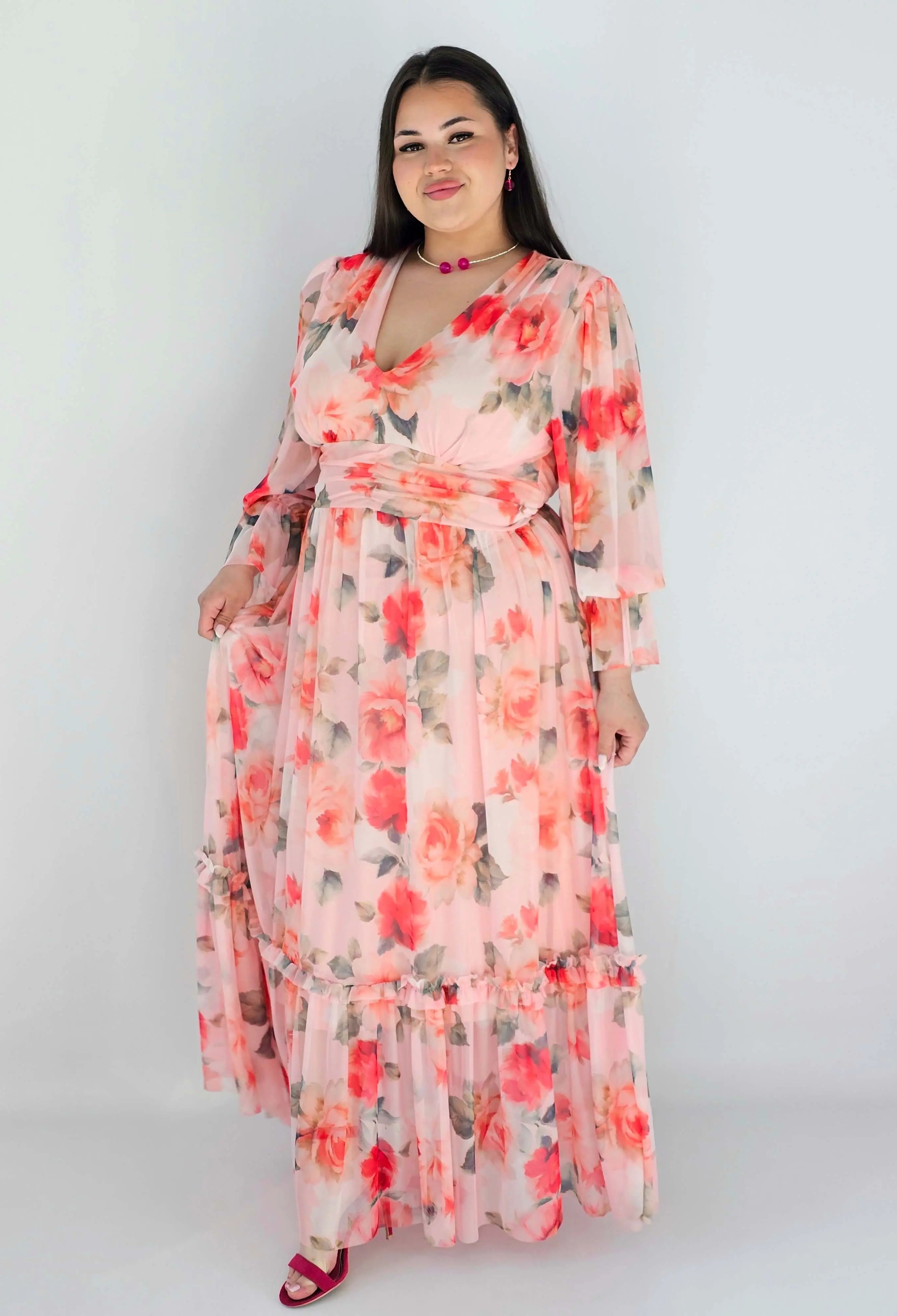 Sukienka plus size midi w kwiatowy print – elegancka i zwiewna propozycja dla kobiet XXL Stylowa XL