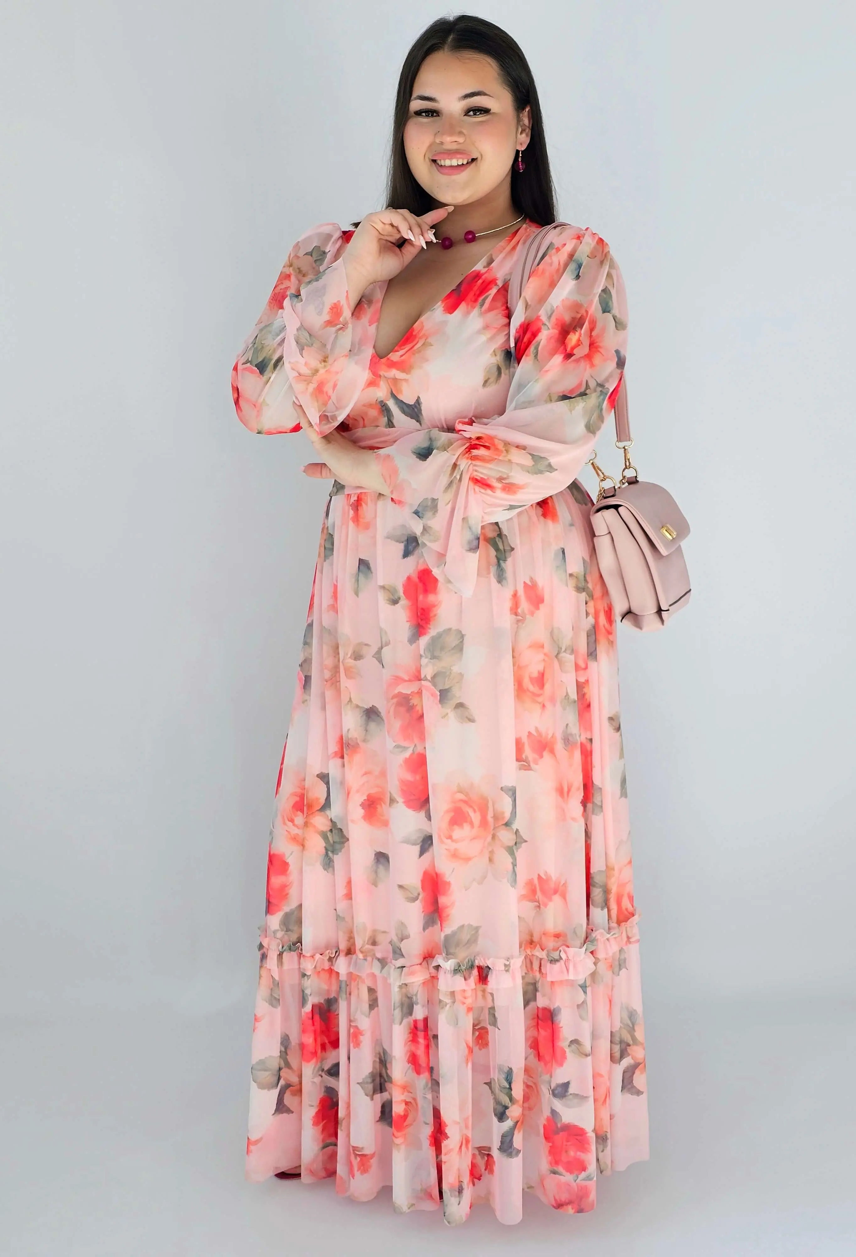 Sukienka plus size midi w kwiatowy print – elegancka i zwiewna propozycja dla kobiet XXL Stylowa XL