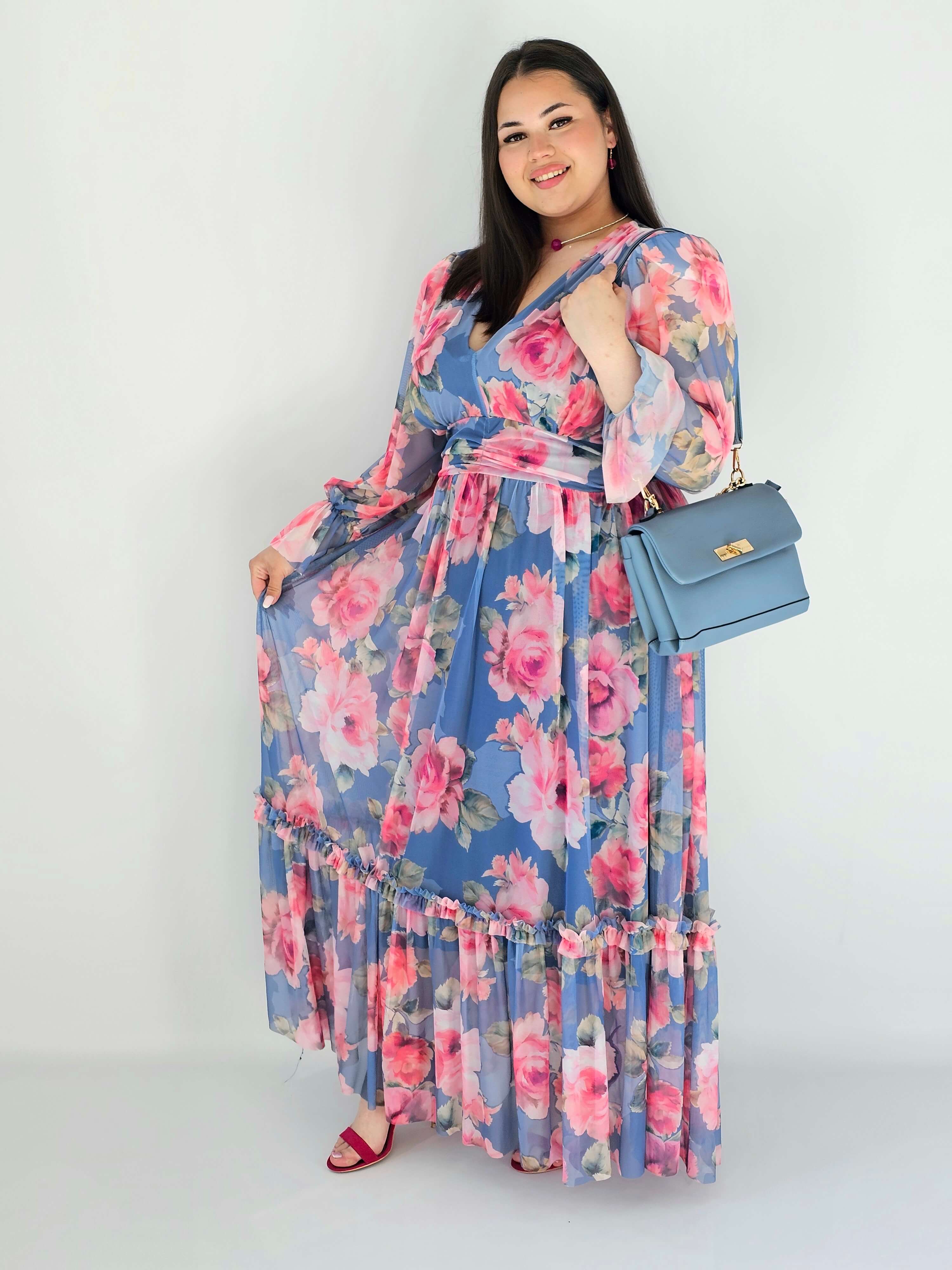 Sukienka plus size midi w kwiatowy print – elegancka i zwiewna propozycja dla kobiet XXL Stylowa XL