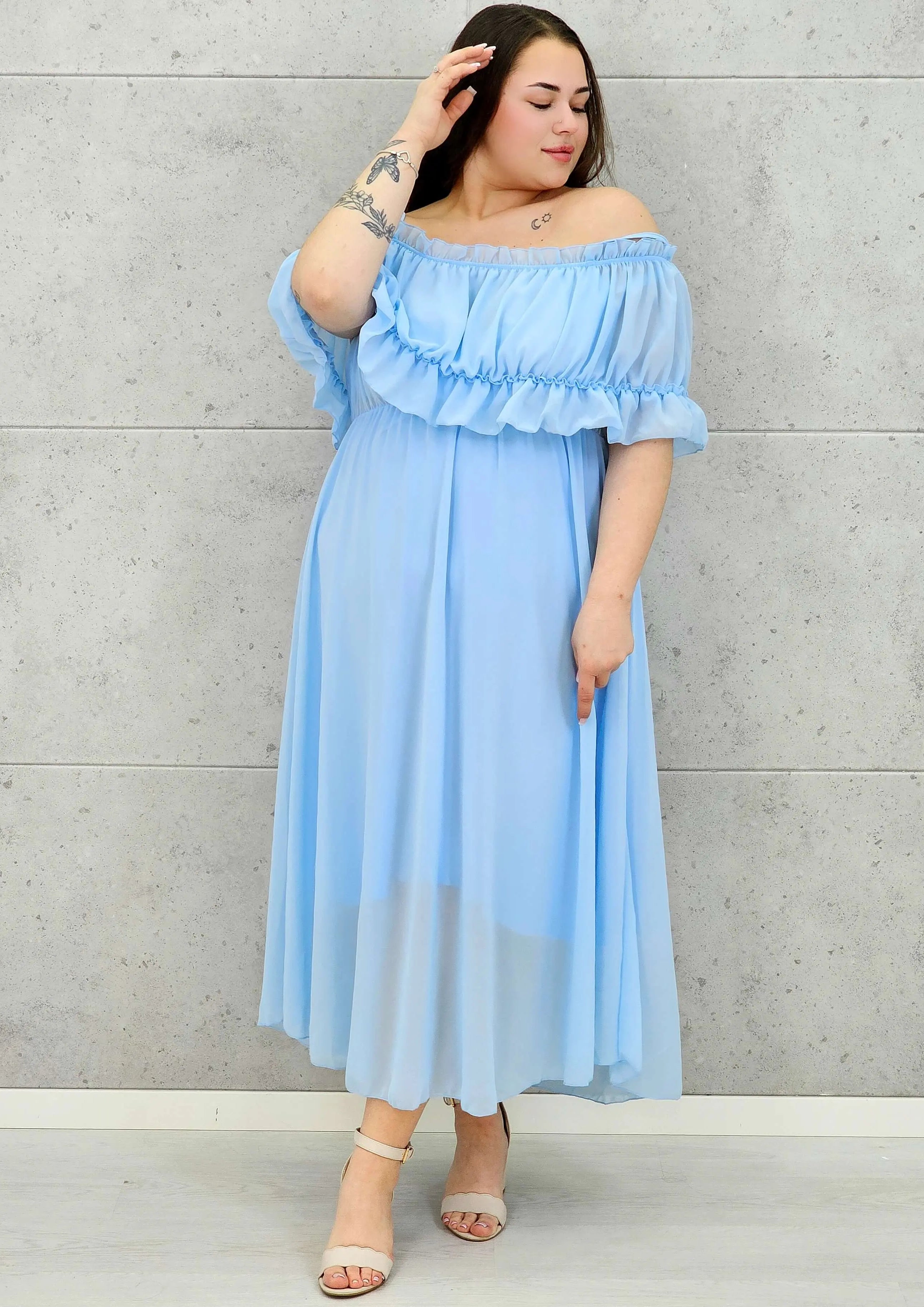 Sukienka plus size midi z falbaną i ramiączkami Stylowa XL