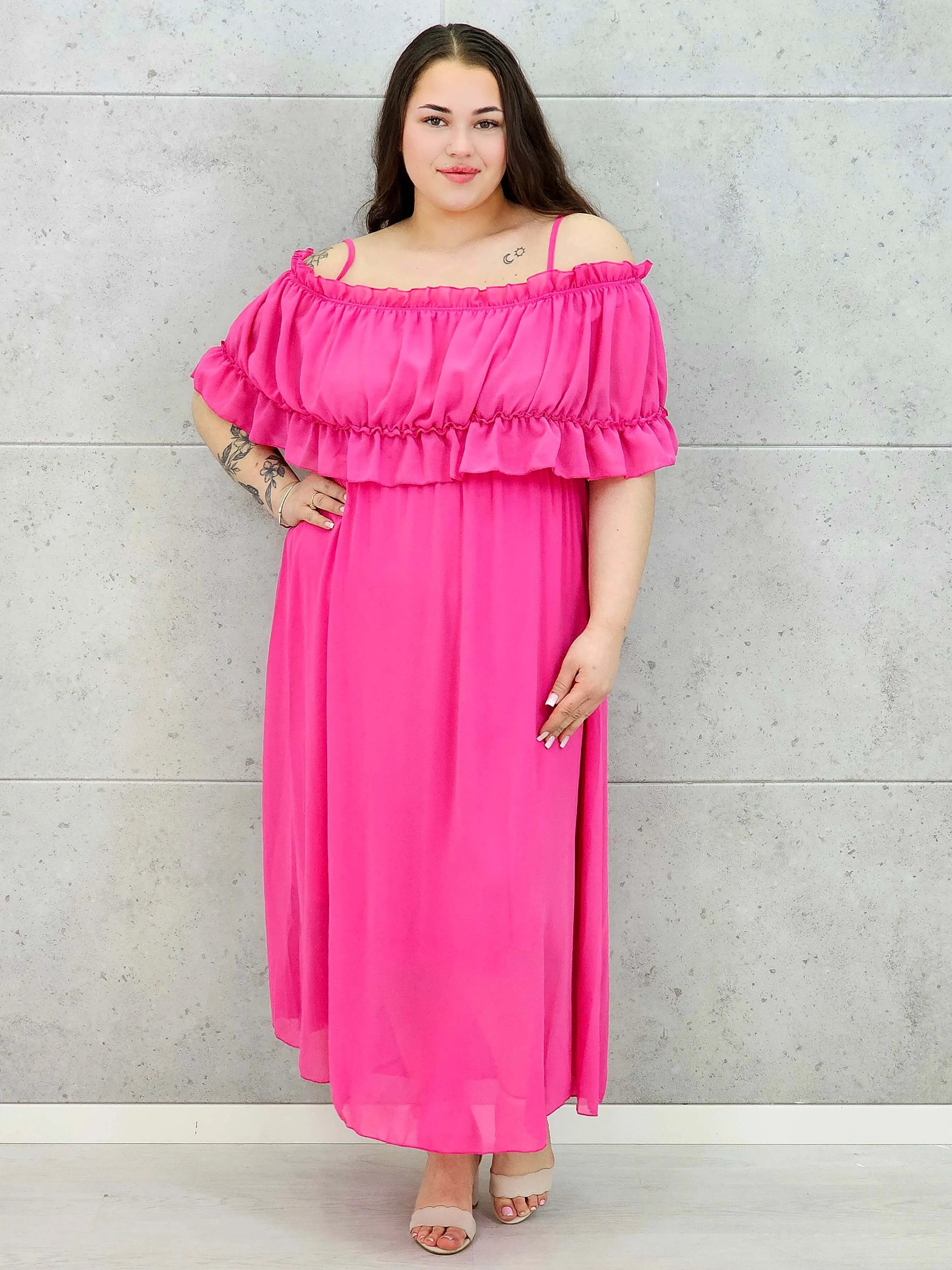 Sukienka plus size midi z falbaną i ramiączkami Stylowa XL