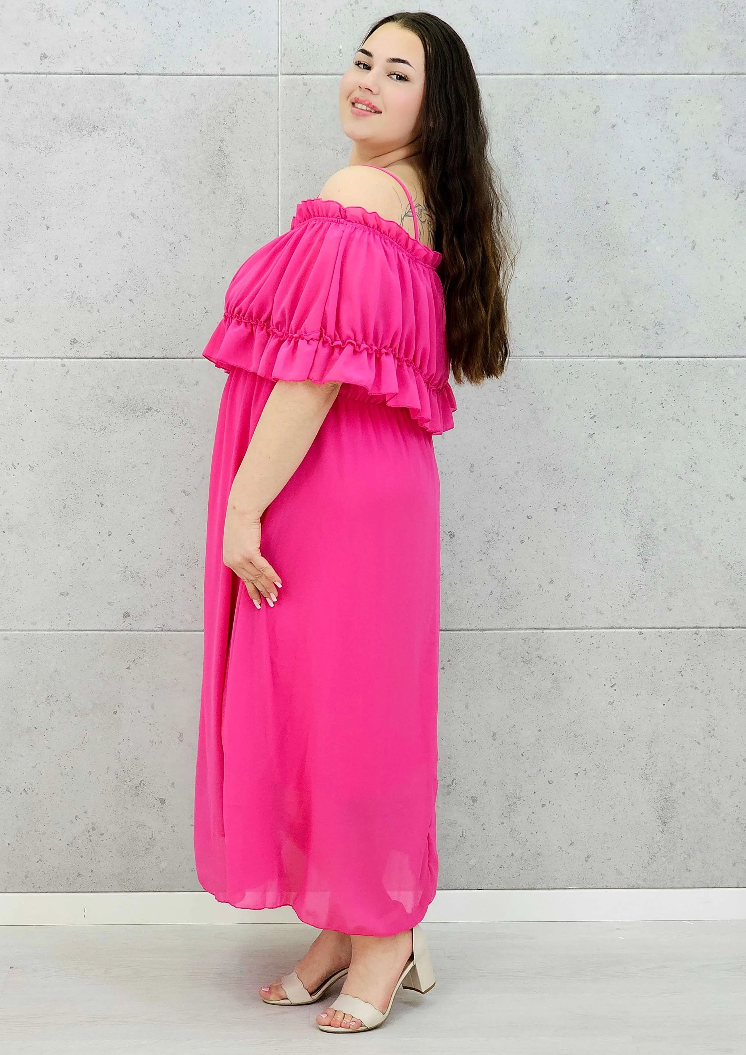 Sukienka plus size midi z falbaną i ramiączkami Stylowa XL