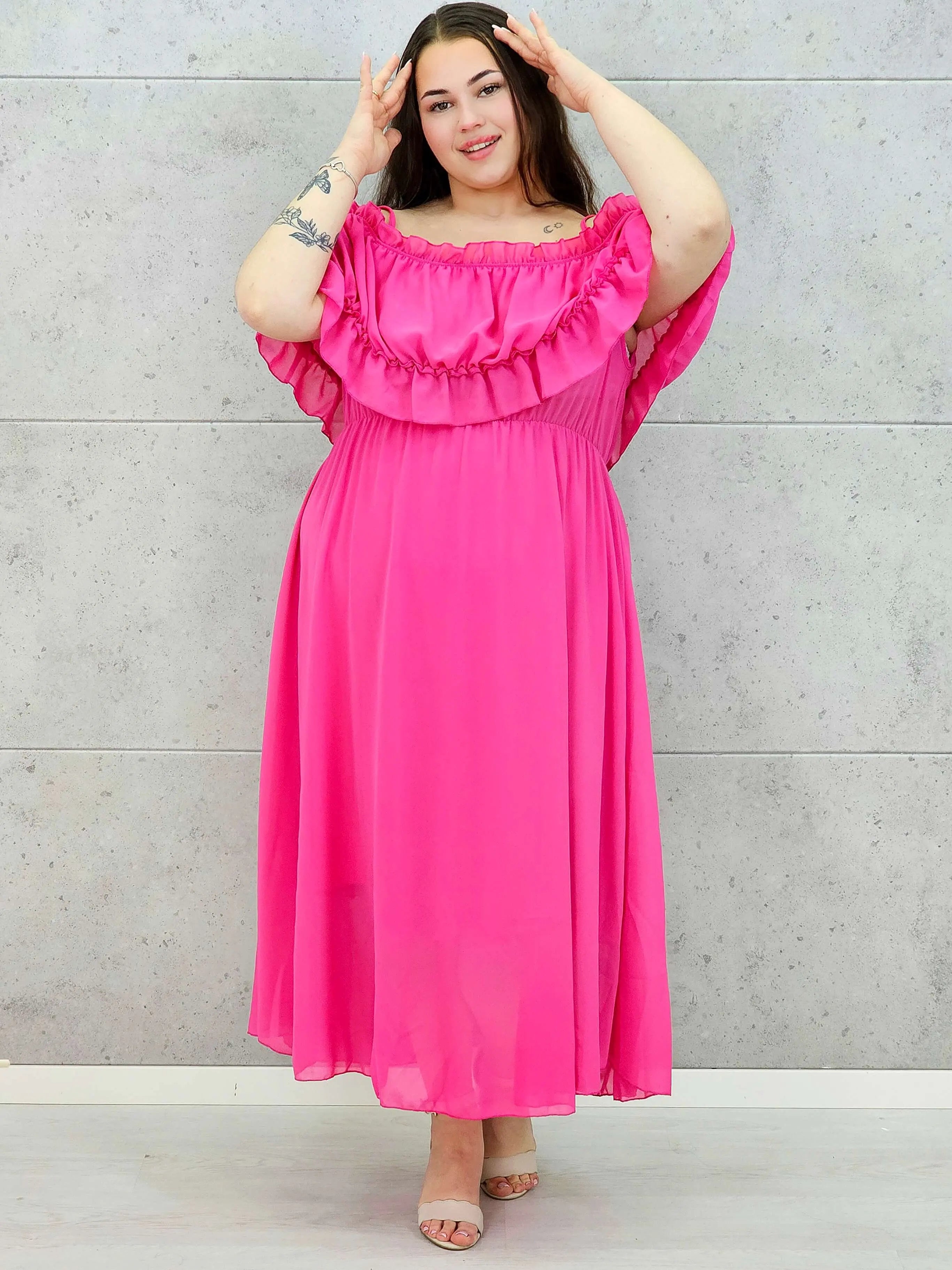 Sukienka plus size midi z falbaną i ramiączkami Stylowa XL