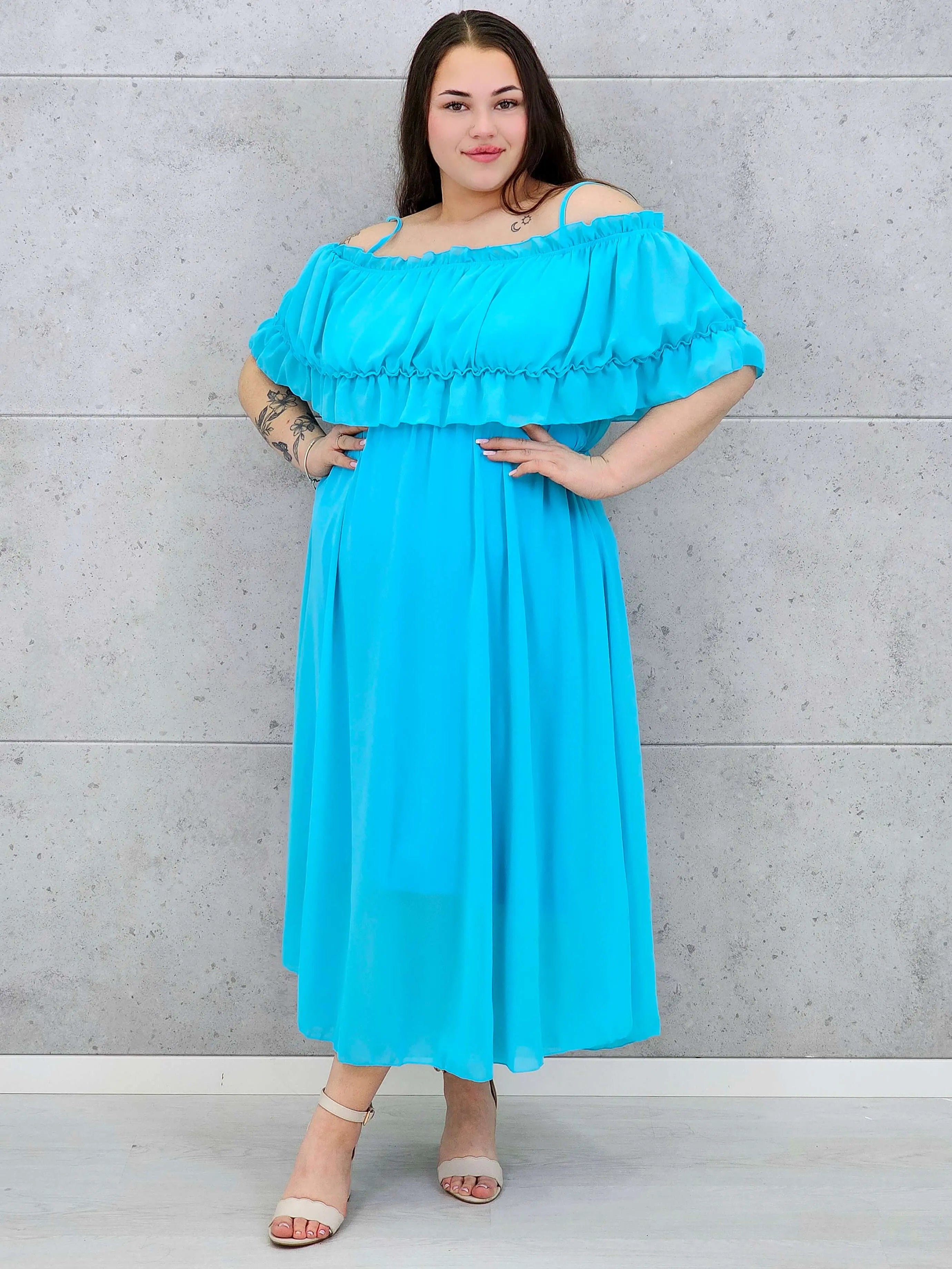 Sukienka plus size midi z falbaną i ramiączkami Stylowa XL