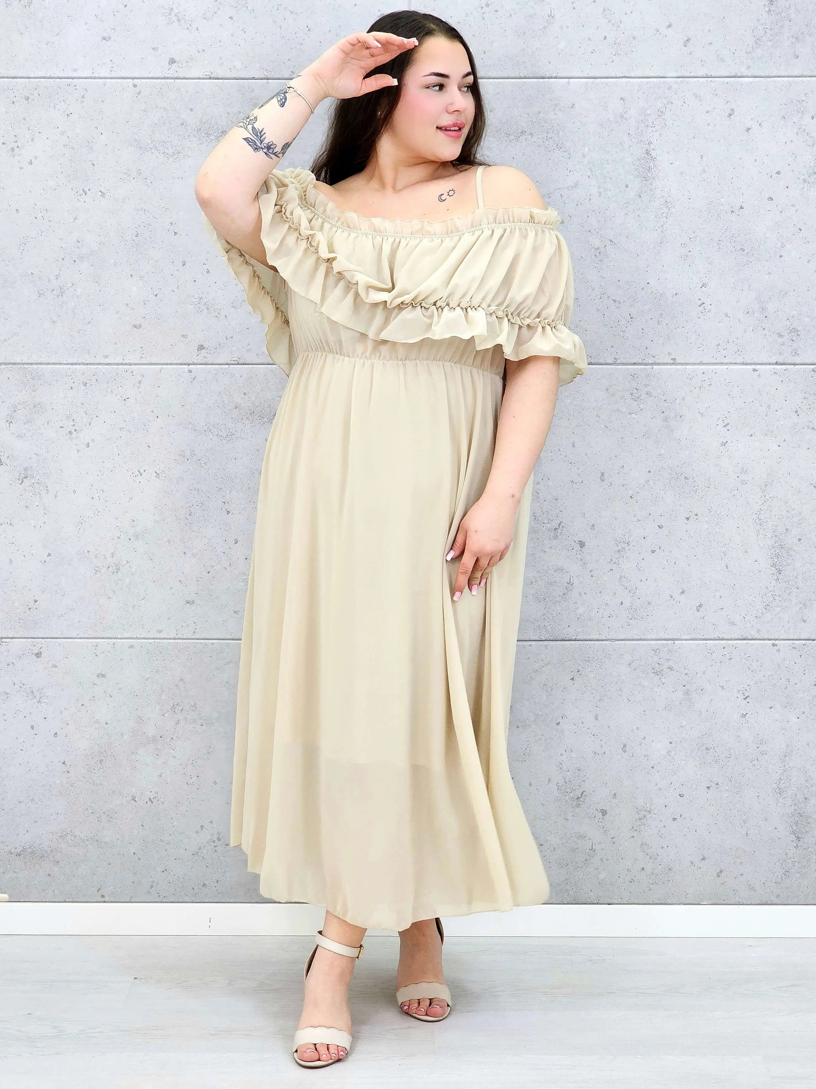 Sukienka plus size midi z falbaną i ramiączkami Stylowa XL
