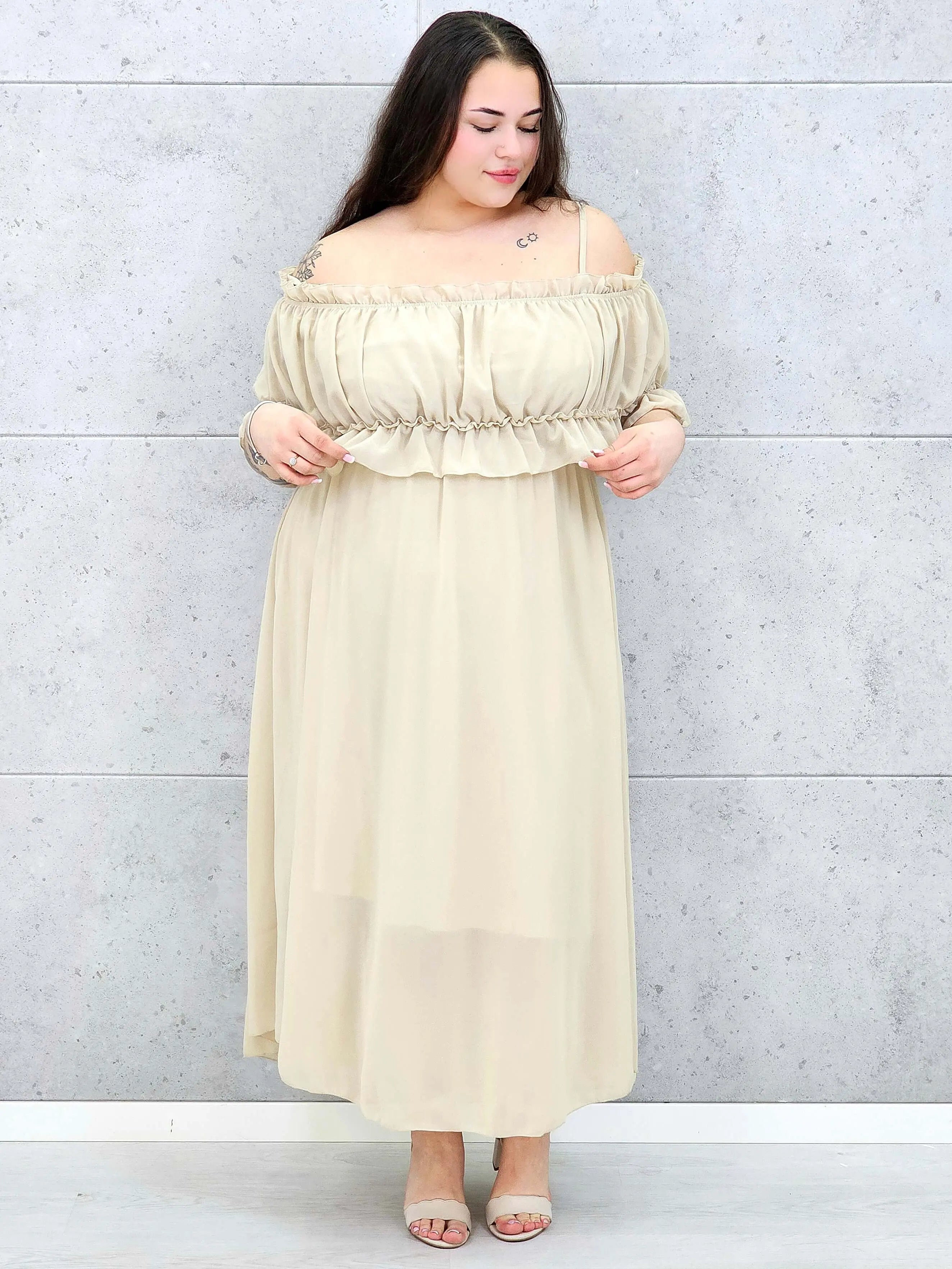 Sukienka plus size midi z falbaną i ramiączkami Stylowa XL