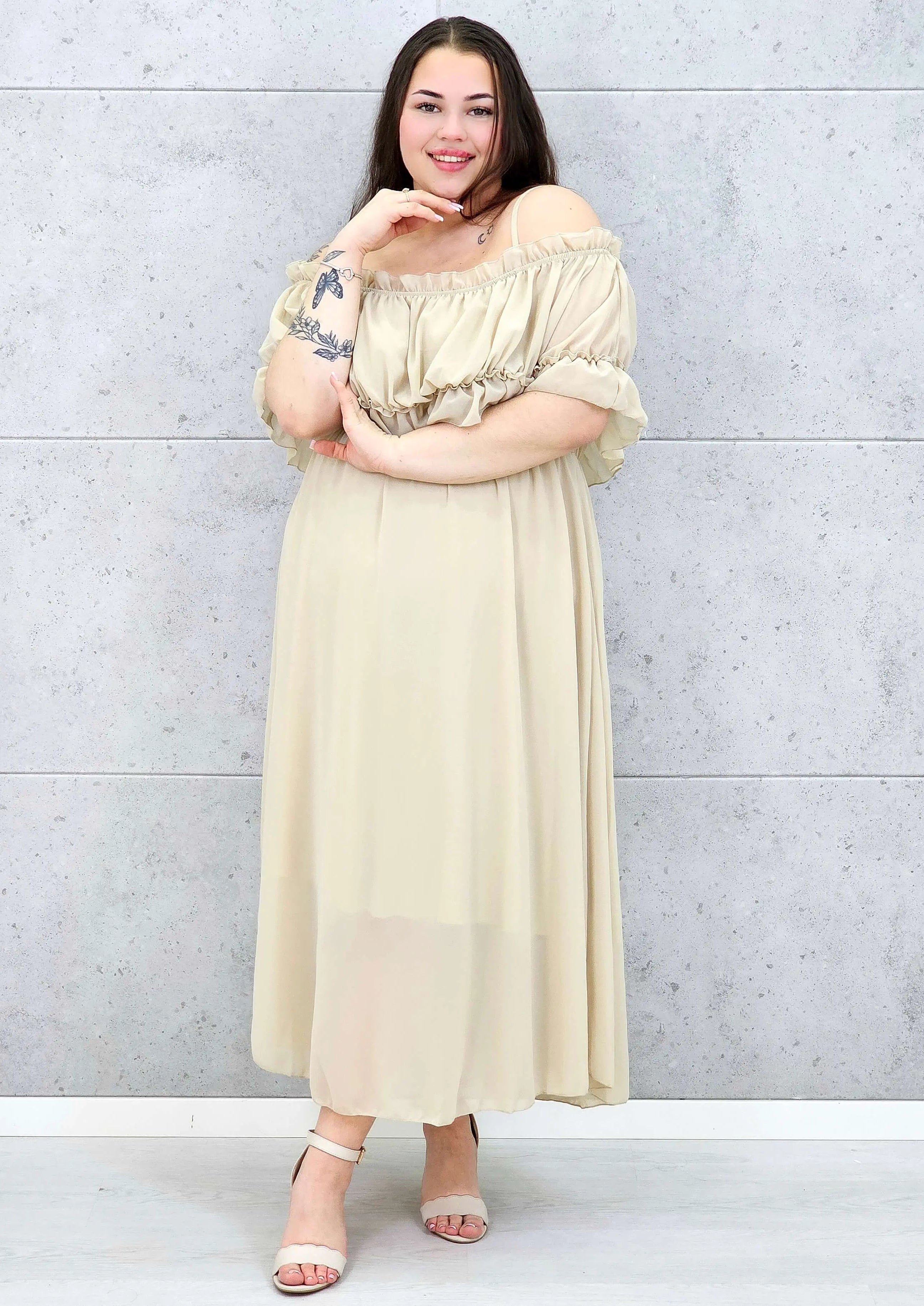 Sukienka plus size midi z falbaną i ramiączkami Stylowa XL