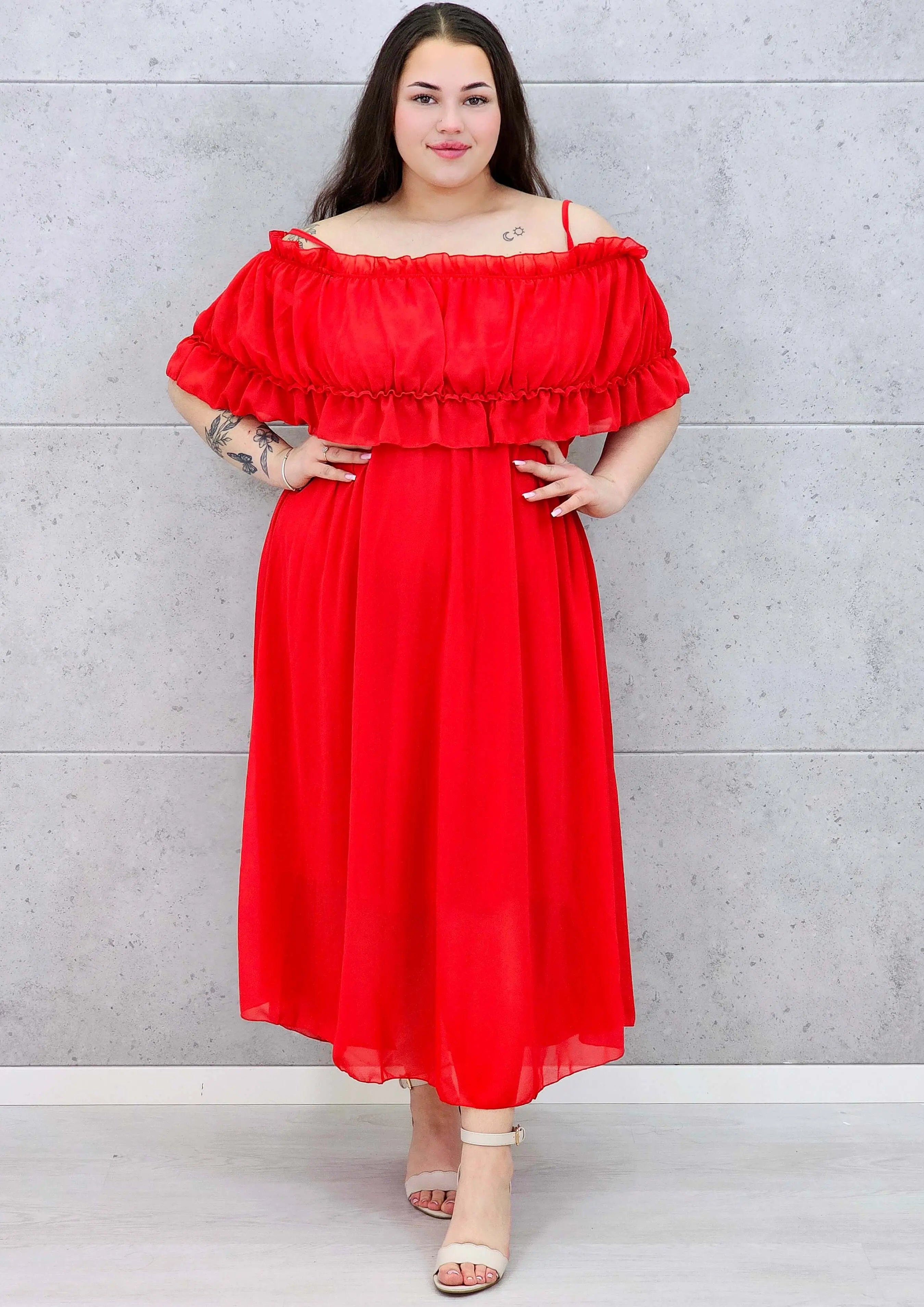 Sukienka plus size midi z falbaną i ramiączkami Stylowa XL