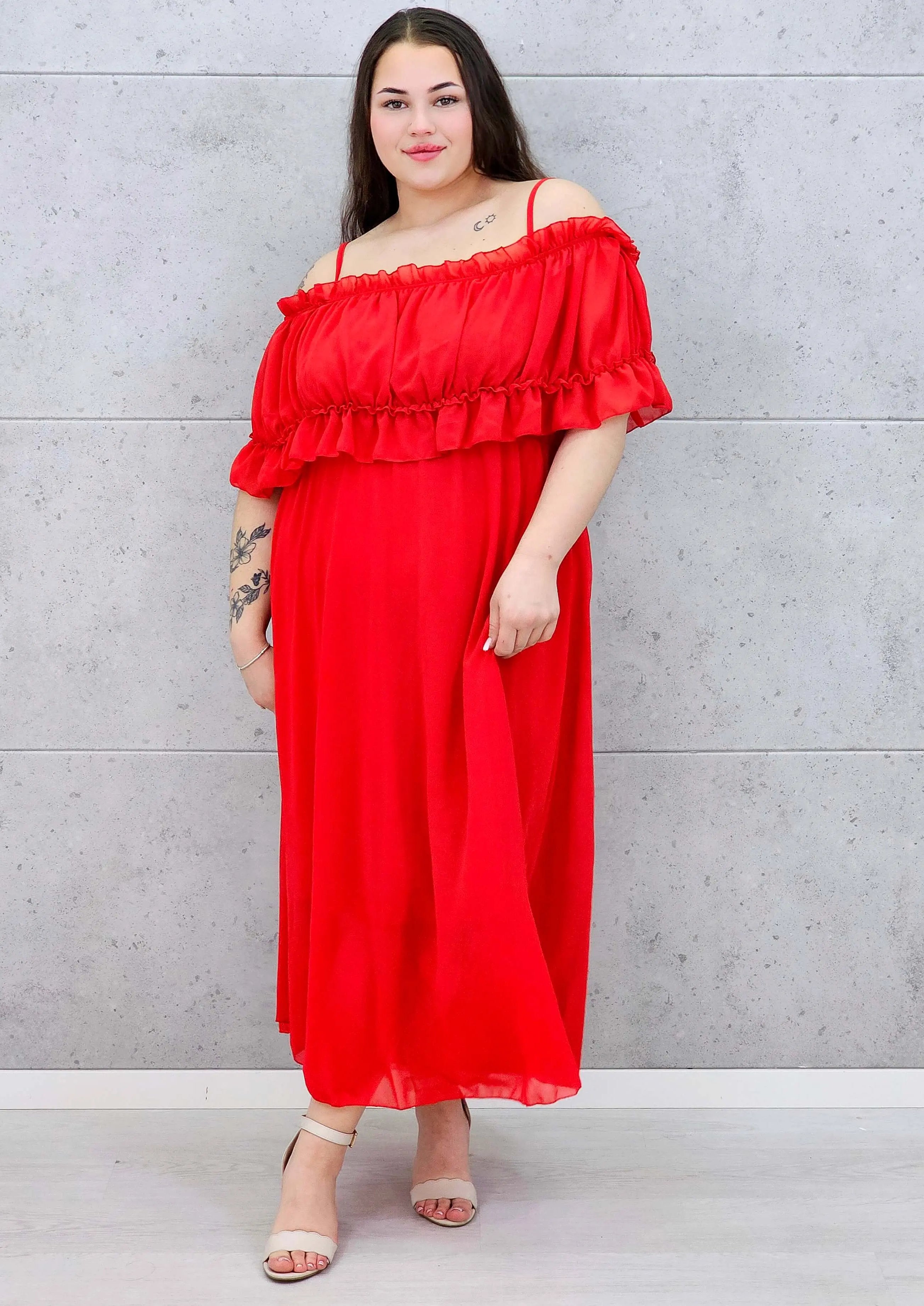 Sukienka plus size midi z falbaną i ramiączkami Stylowa XL