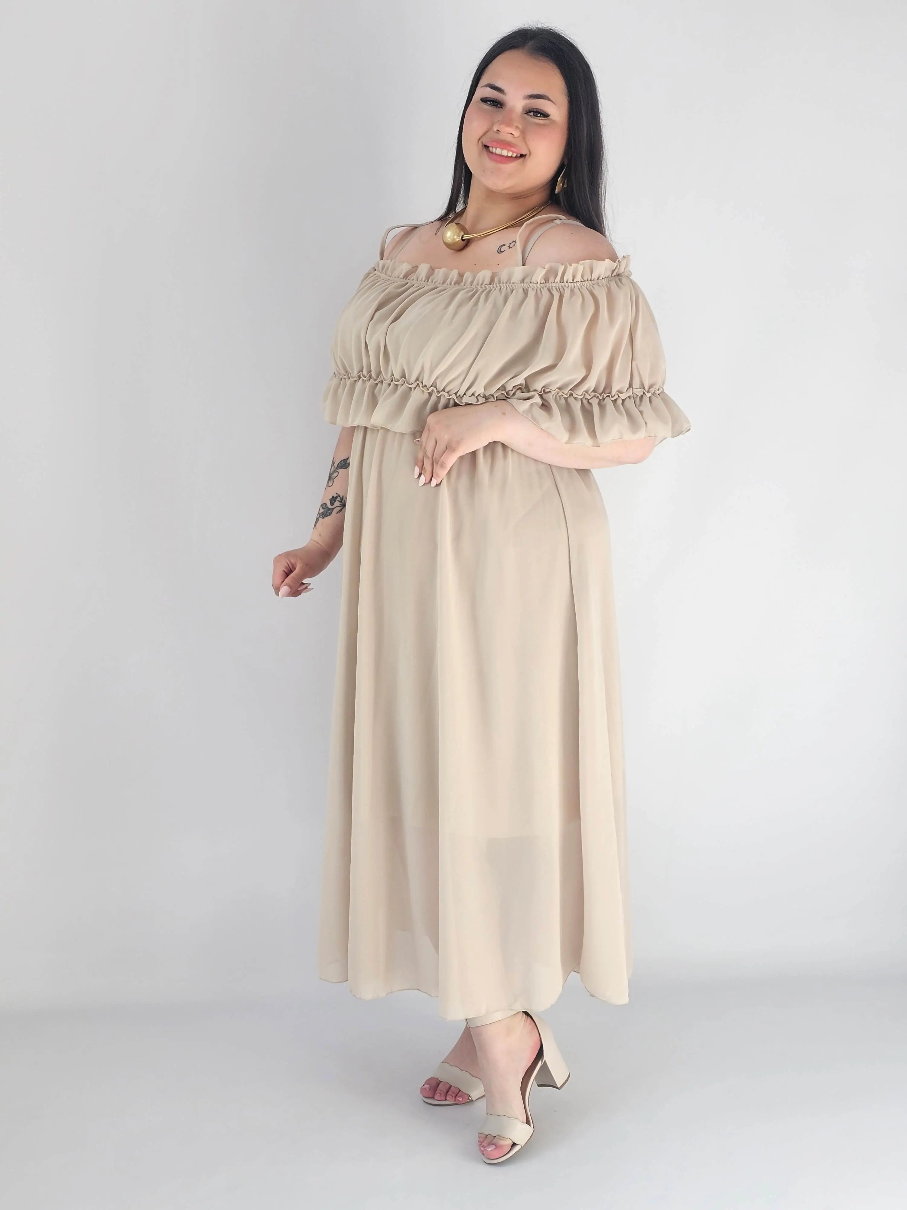 Sukienka plus size midi z falbaną i ramiączkami Stylowa XL