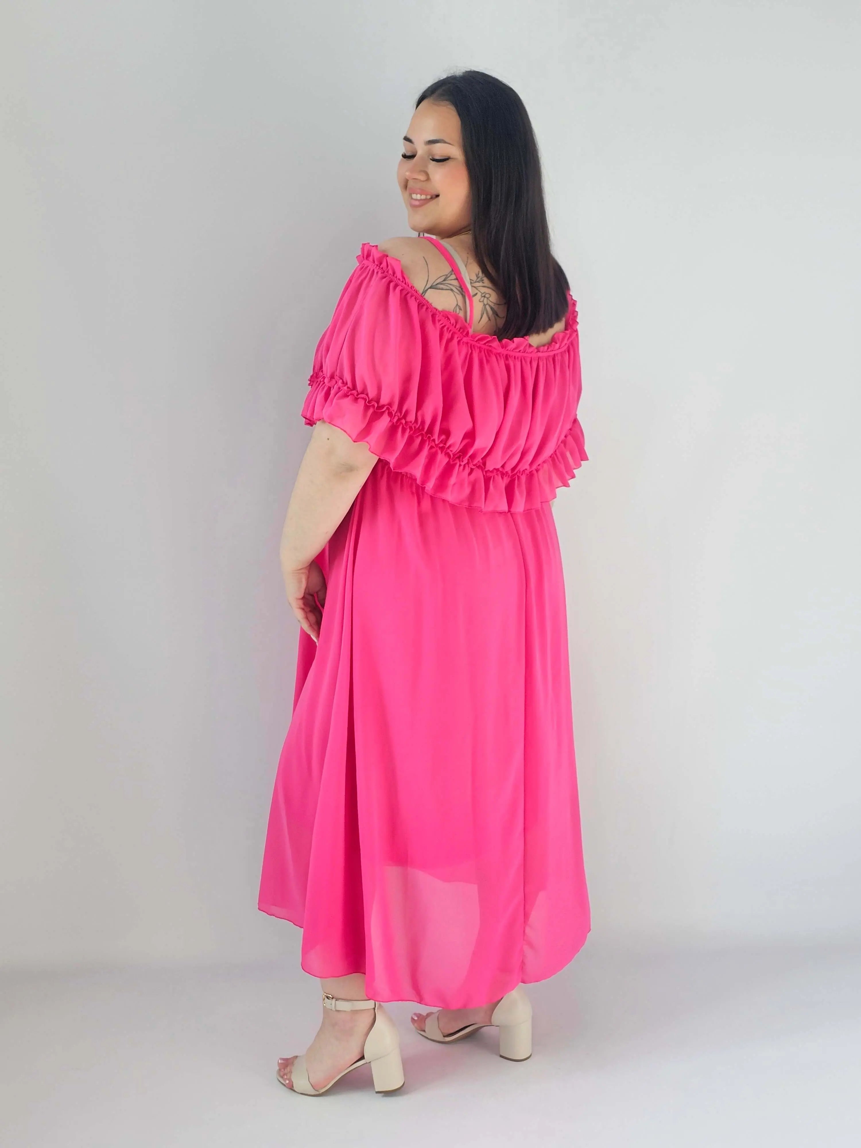 Sukienka plus size midi z falbaną i ramiączkami Stylowa XL