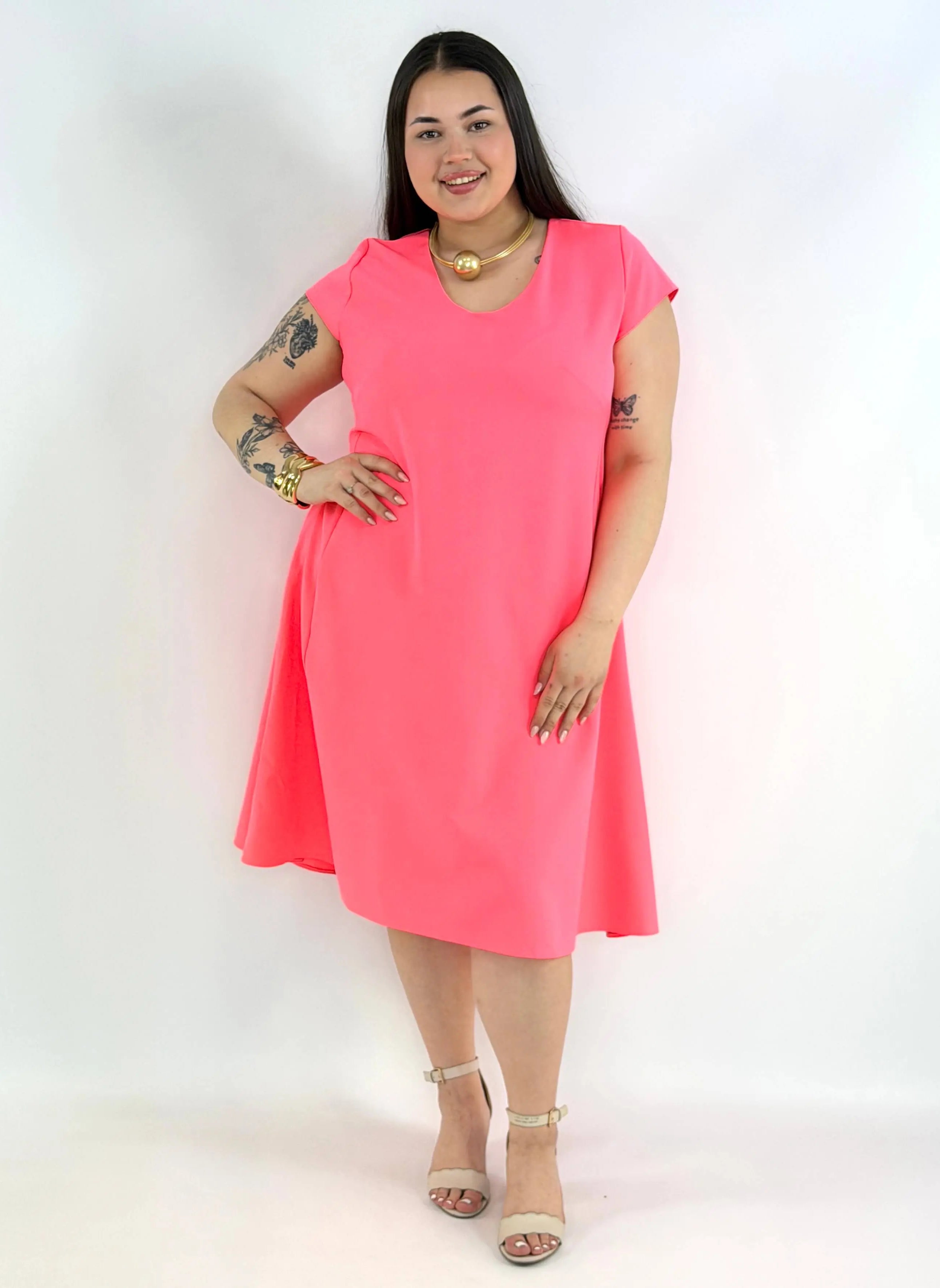 Sukienka plus size rozkloszowana – elegancka sukienka XXL na wiosnę i lato Stylowa XL