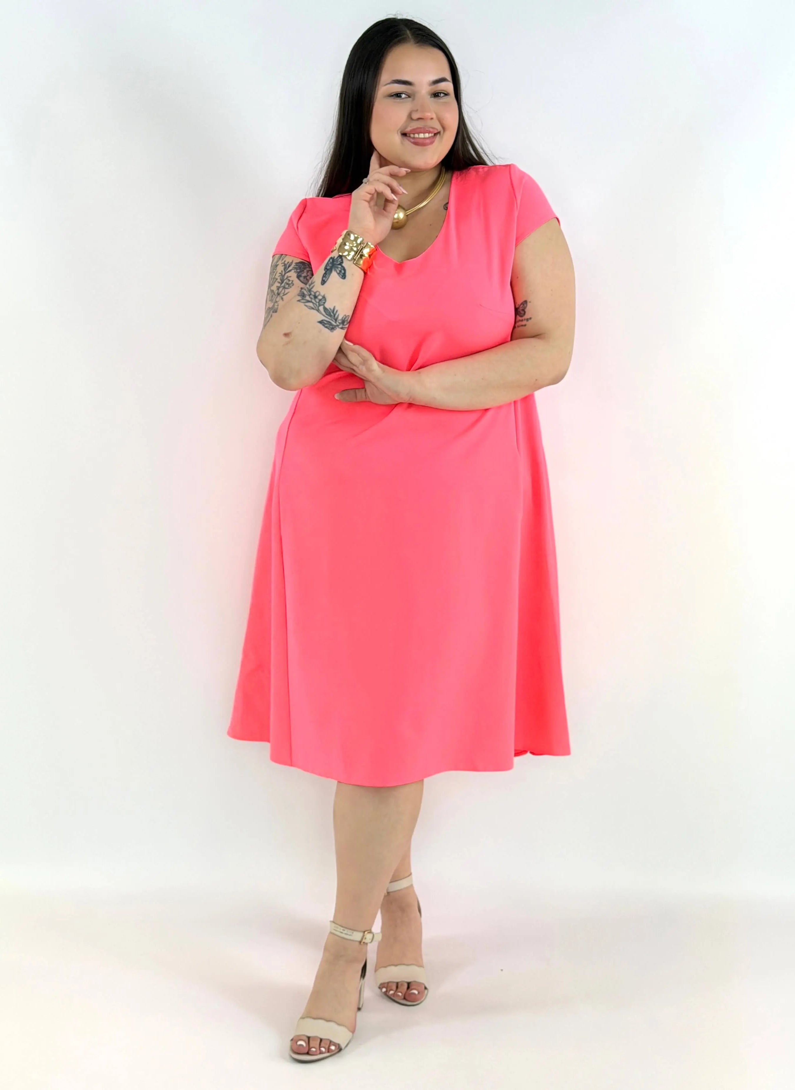 Sukienka plus size rozkloszowana – elegancka sukienka XXL na wiosnę i lato Stylowa XL