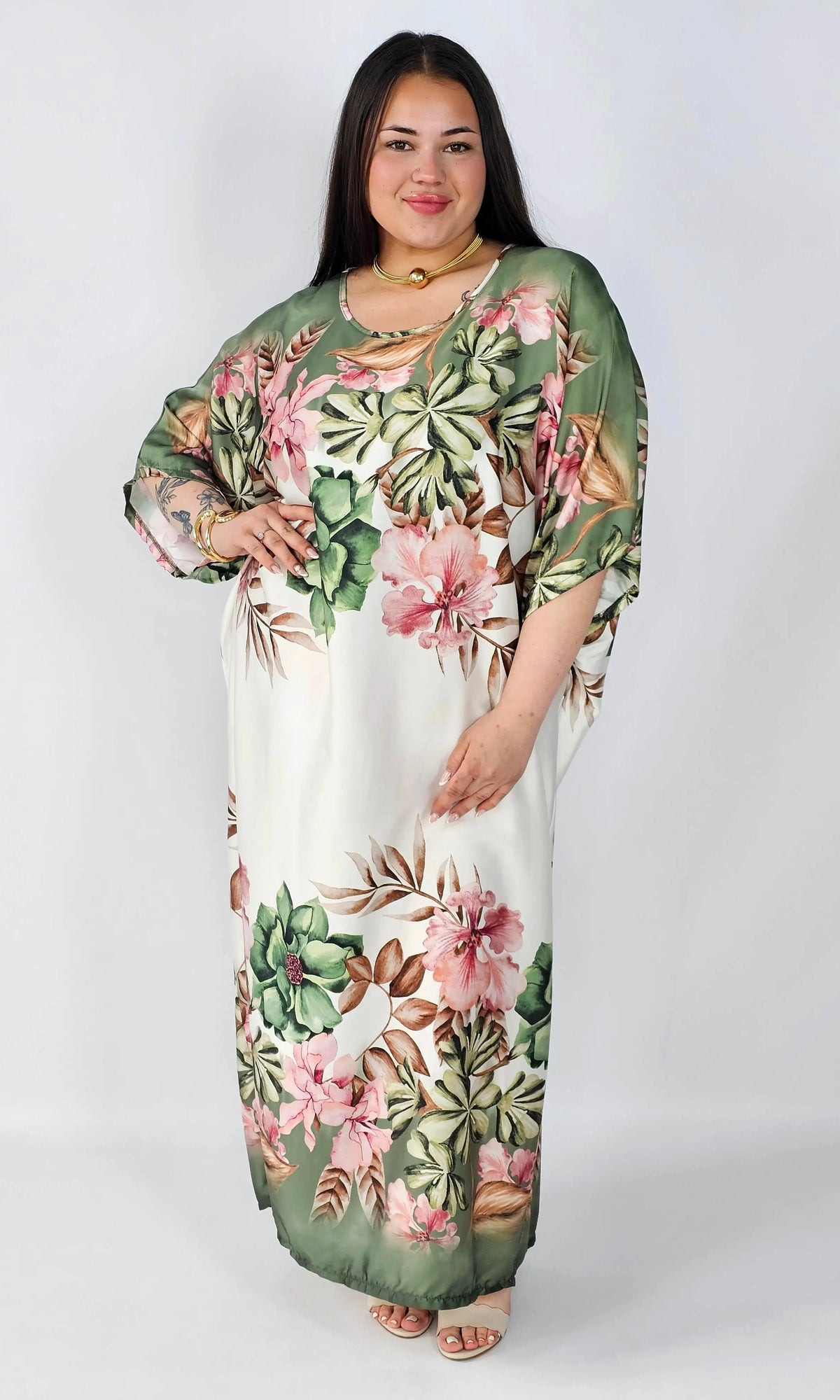 Sukienka plus size satynowa – elegancka sukienka XXL z połyskiem Stylowa XL