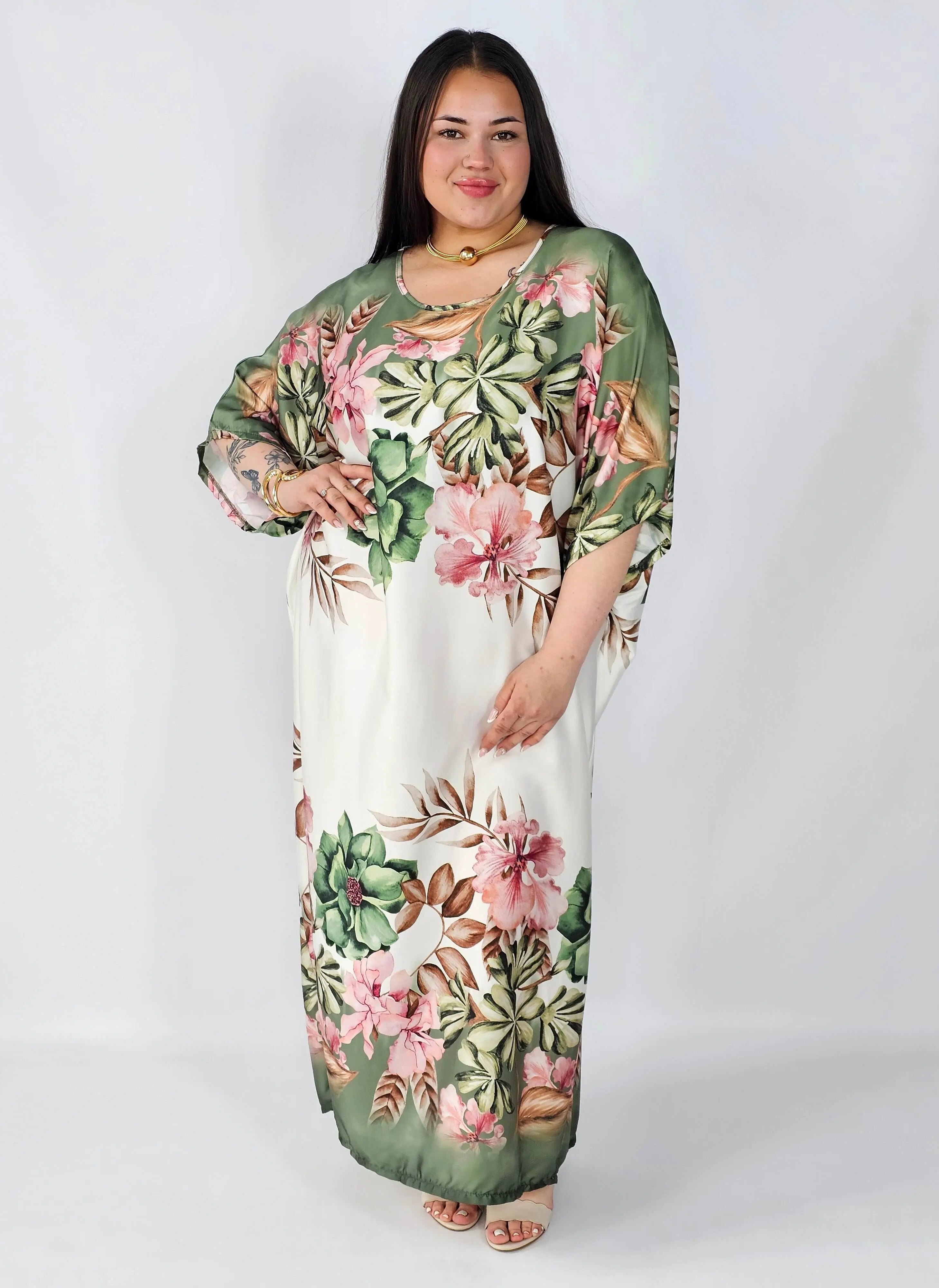 Sukienka plus size satynowa – elegancka sukienka XXL z połyskiem Stylowa XL